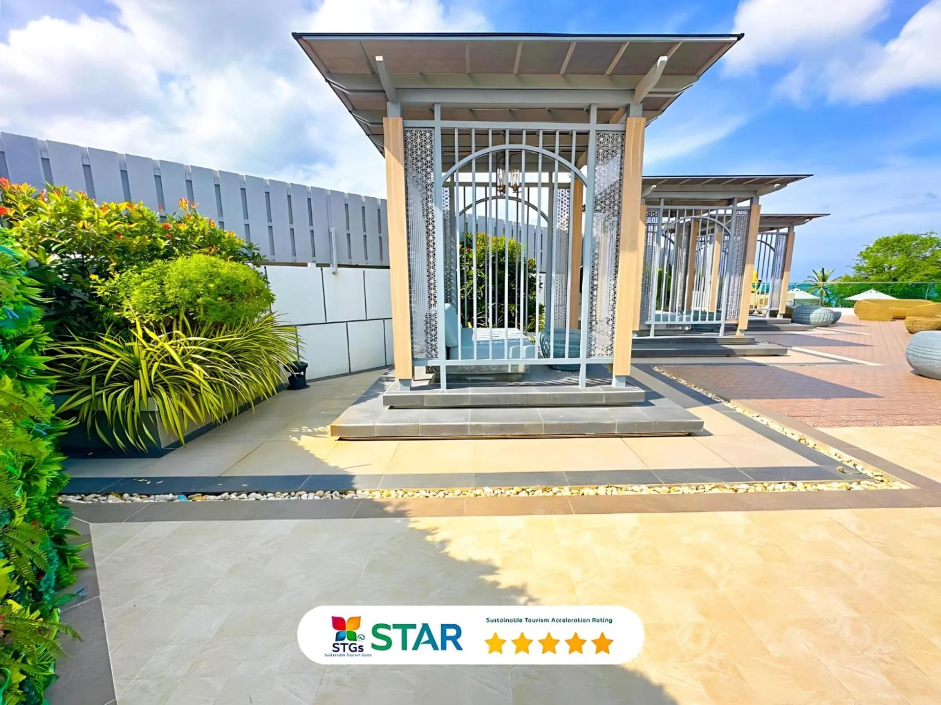 Patio in Clarian Hotel Beach Patong