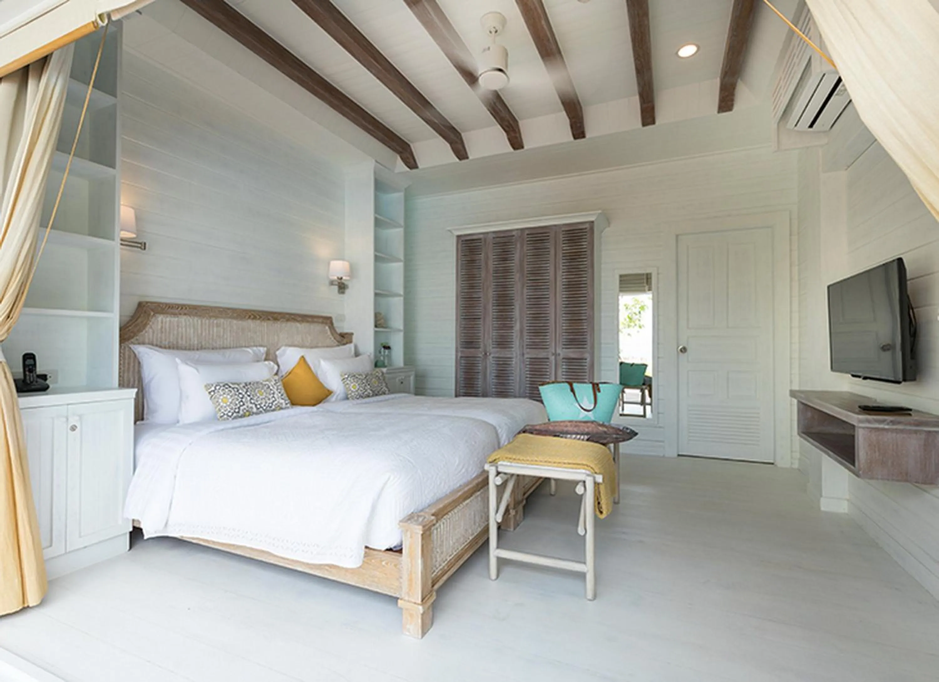 Bedroom, Bed in Cape Kudu Hotel, Koh Yao Noi