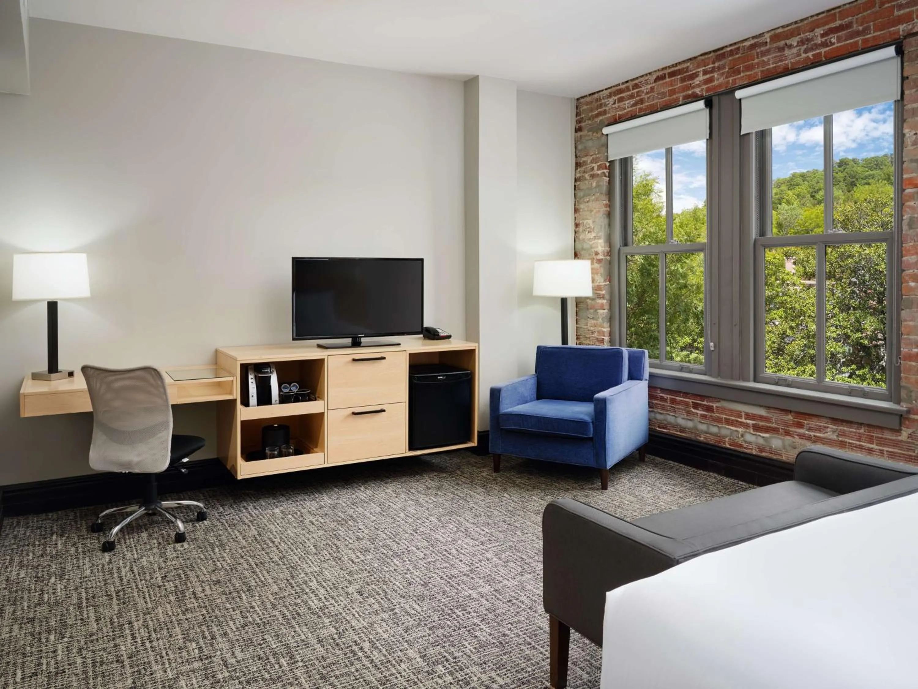 Bed in The Waters Hot Springs, Tapestry Collection by Hilton