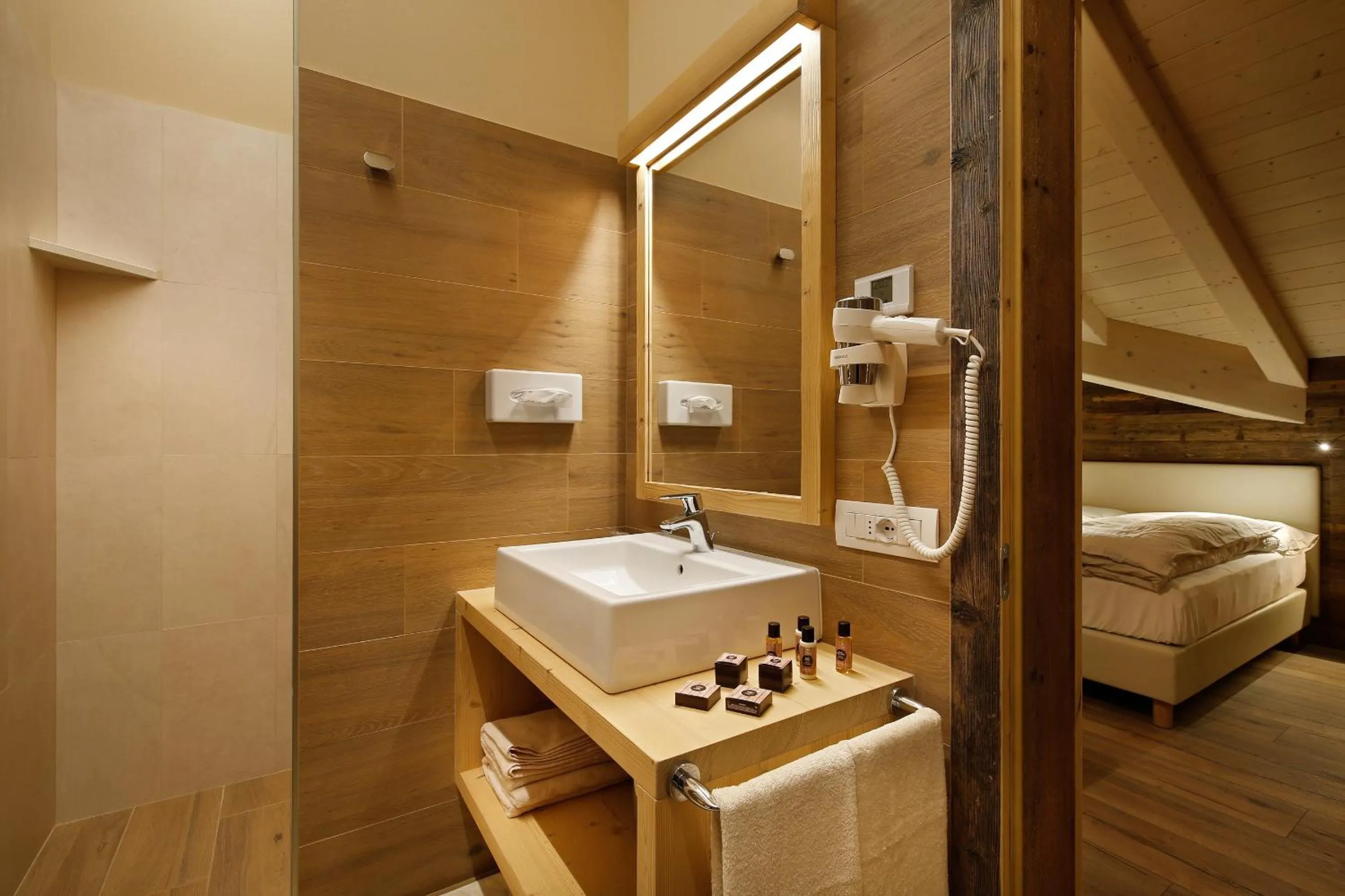 Photo of the whole room, Bed in Albergo Garnì Antico Mas del Medico