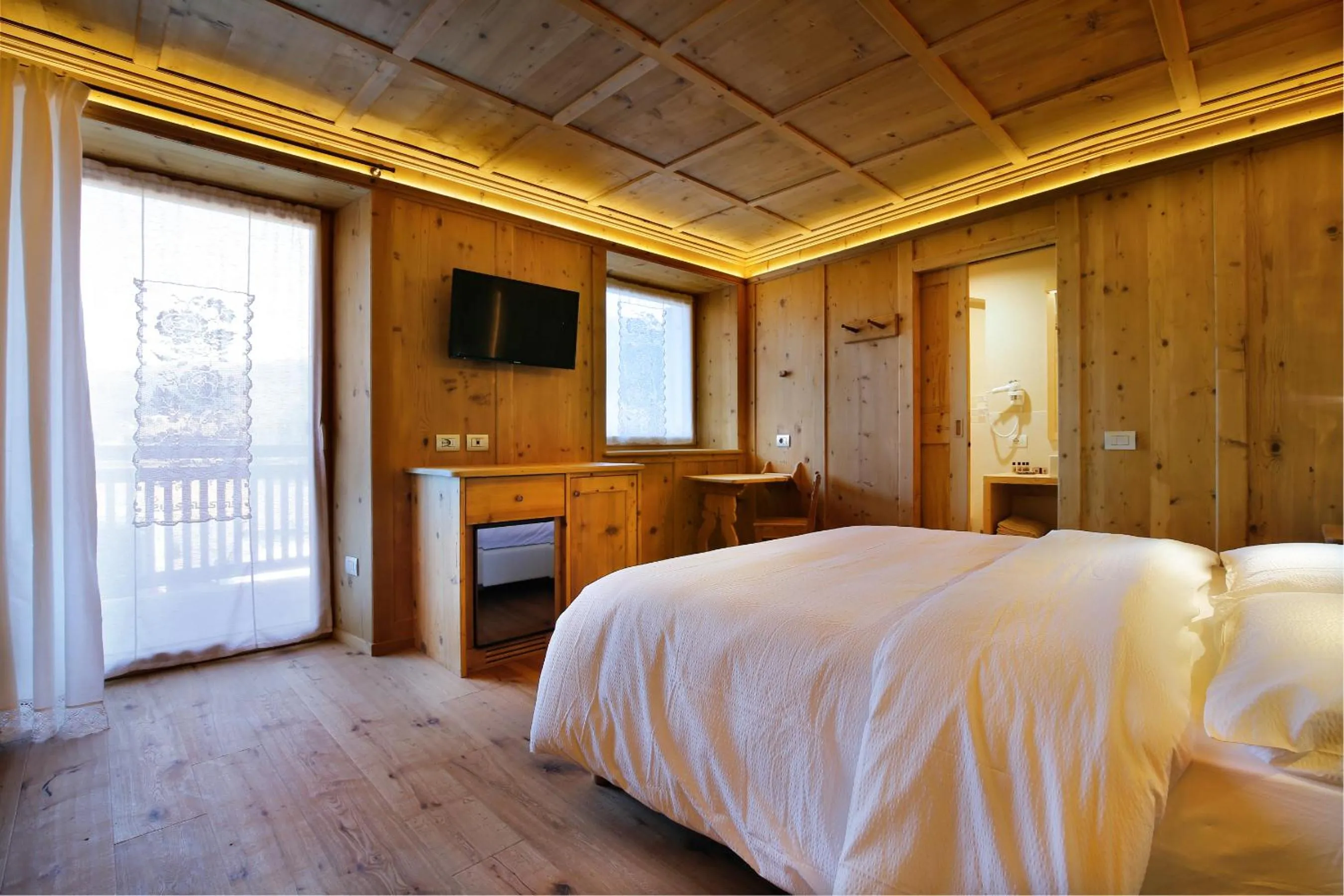 Photo of the whole room, Bed in Albergo Garnì Antico Mas del Medico