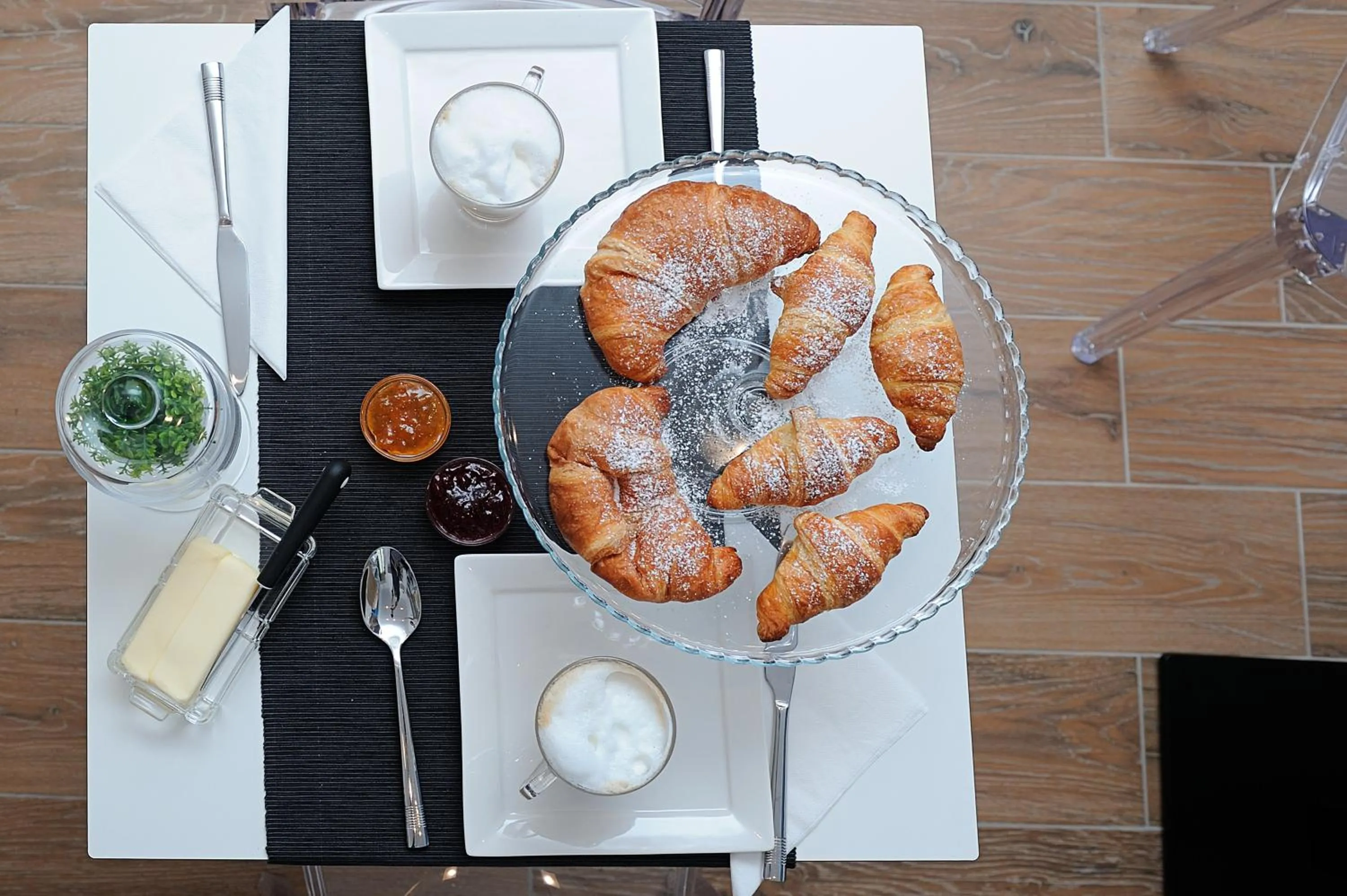 Communal kitchen in Atticobianco B&B