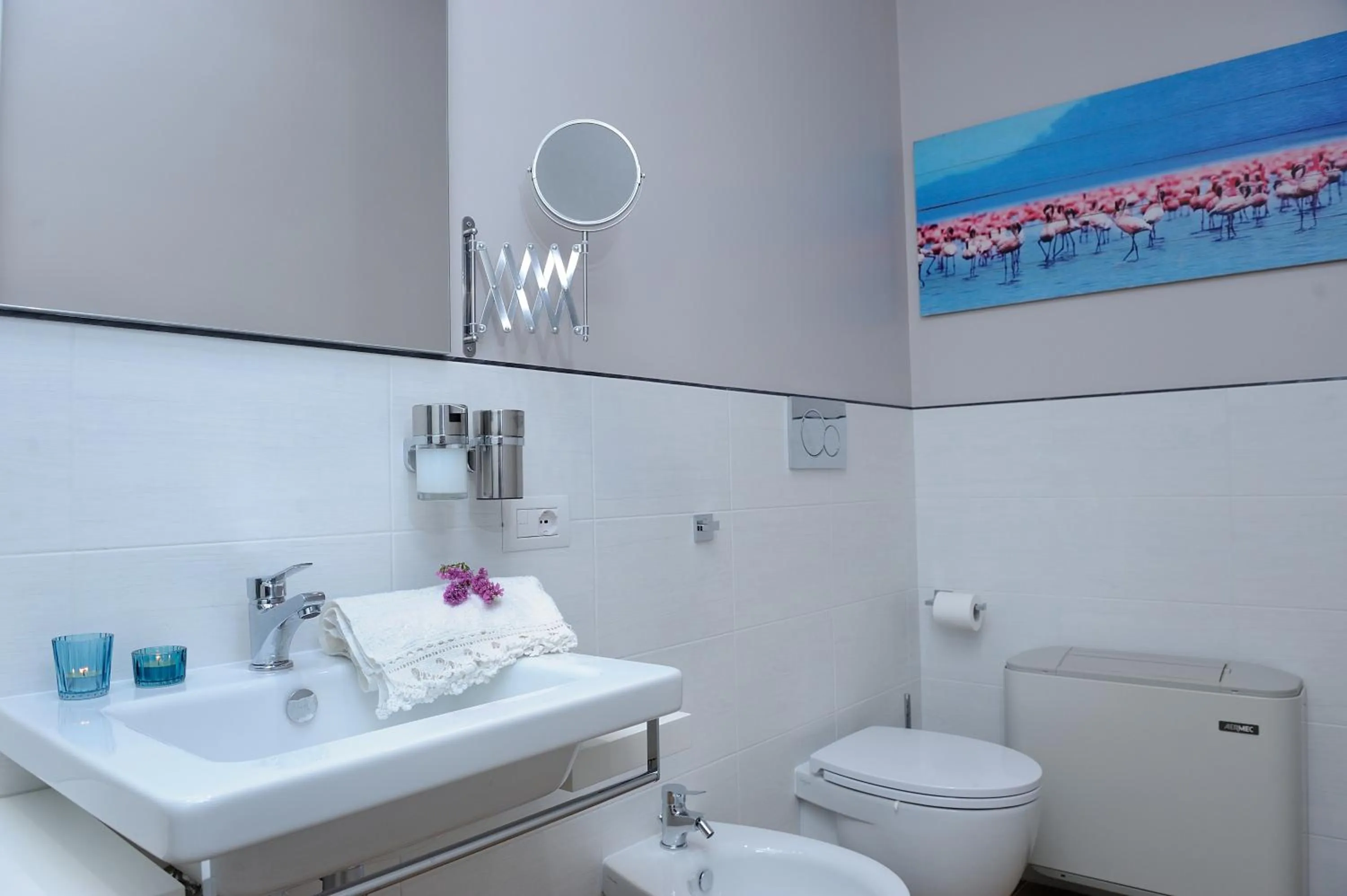 Toilet in Atticobianco B&B