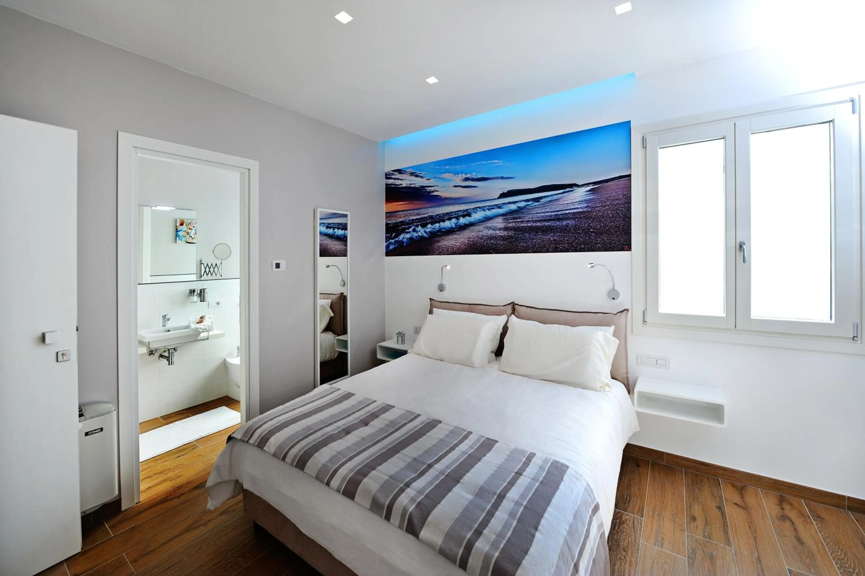 Photo of the whole room, Bed in Atticobianco B&B