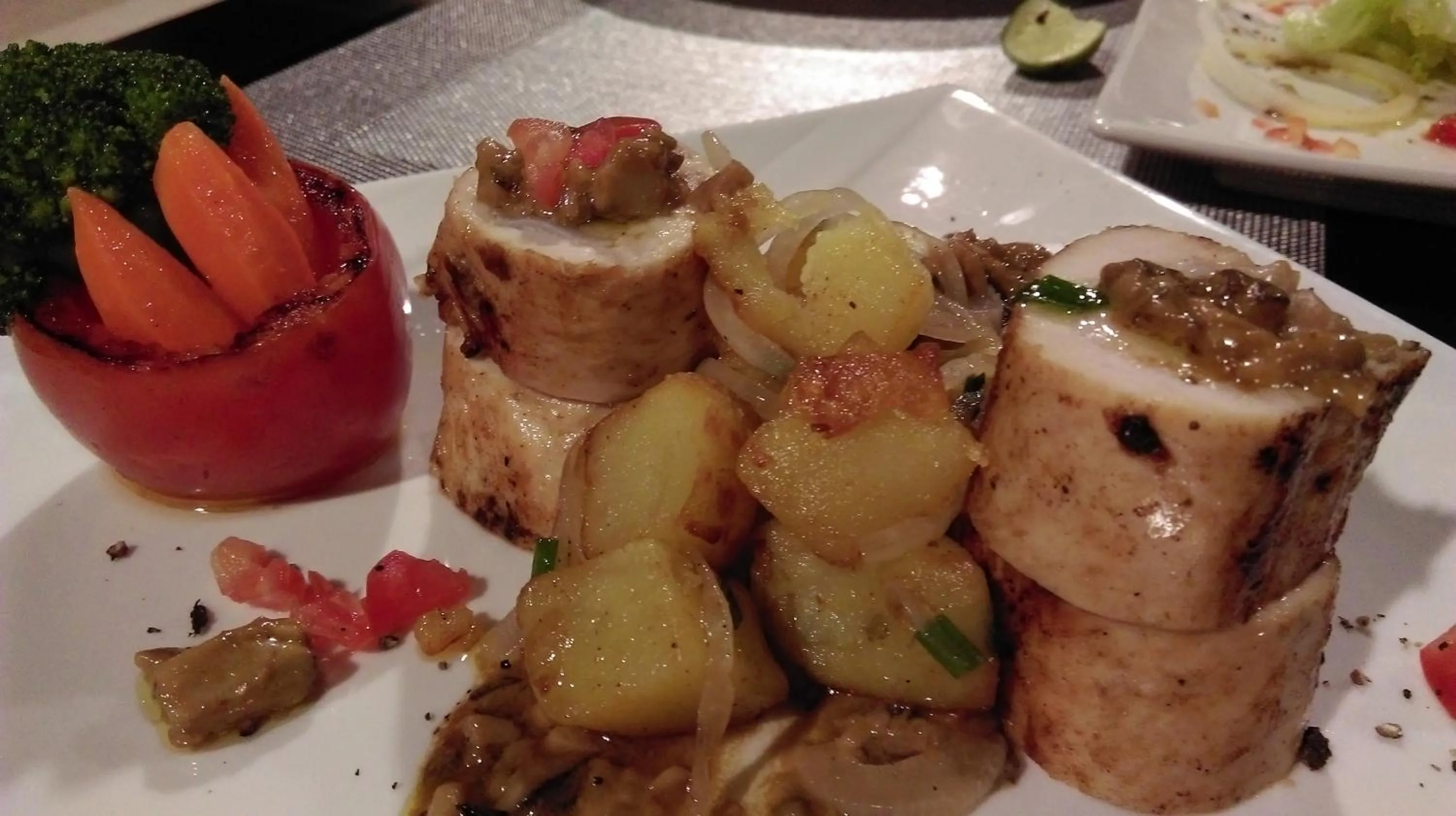 Restaurant/places to eat in SEAnery Beach Resort