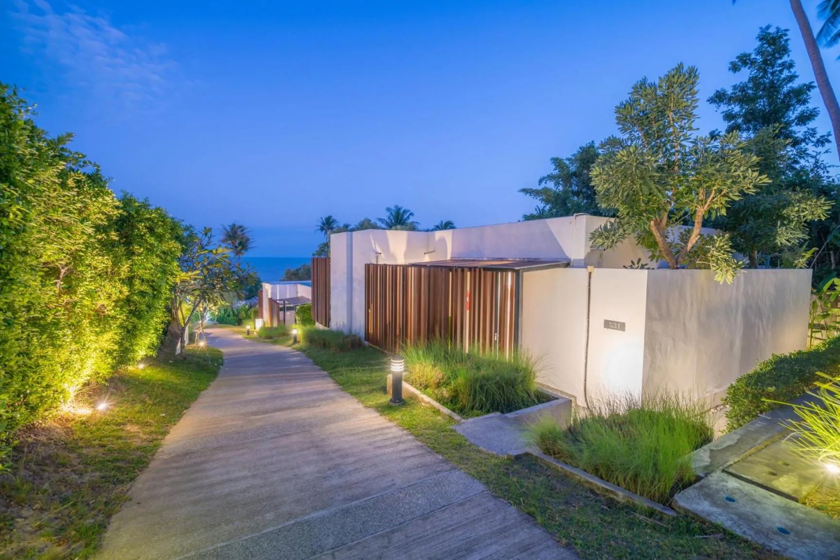 Garden in SEAnery Beach Resort