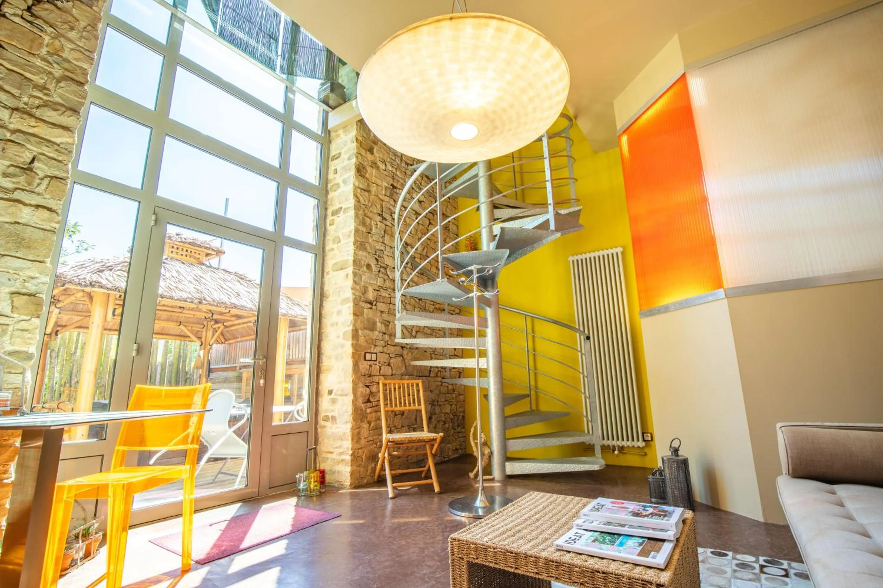 Living room in Presbytère de Pancé