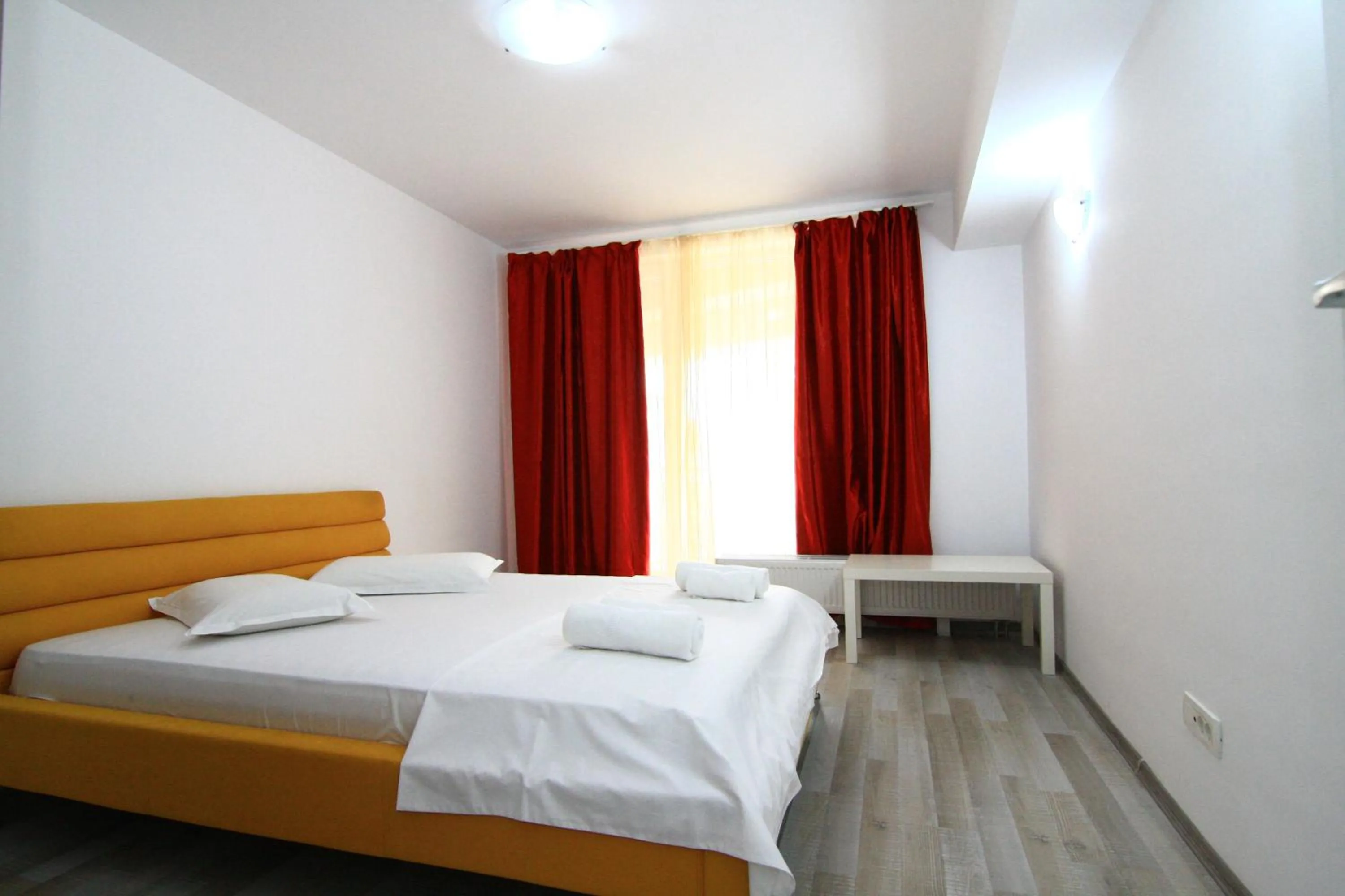 Standard One-Bedroom Apartment in Bucharest Last Minute Accommodation