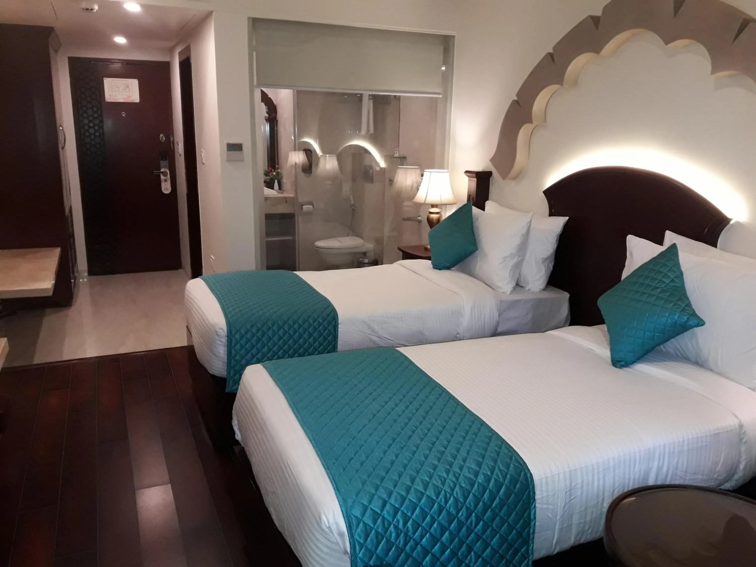 Property building, Bed in Comfort Inn Sapphire By Eastylnn Hotels