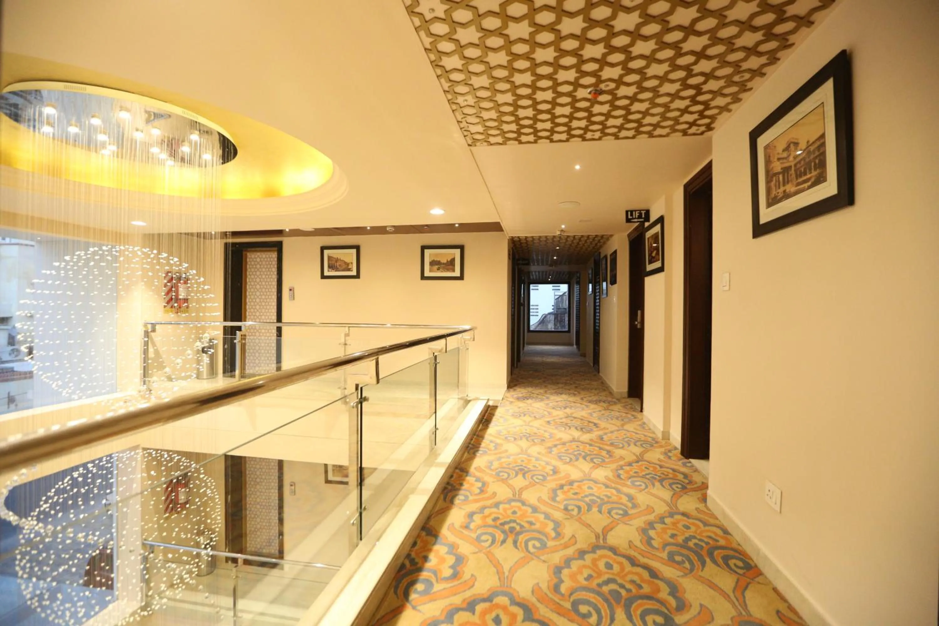 Floor plan in Comfort Inn Sapphire By Eastylnn Hotels