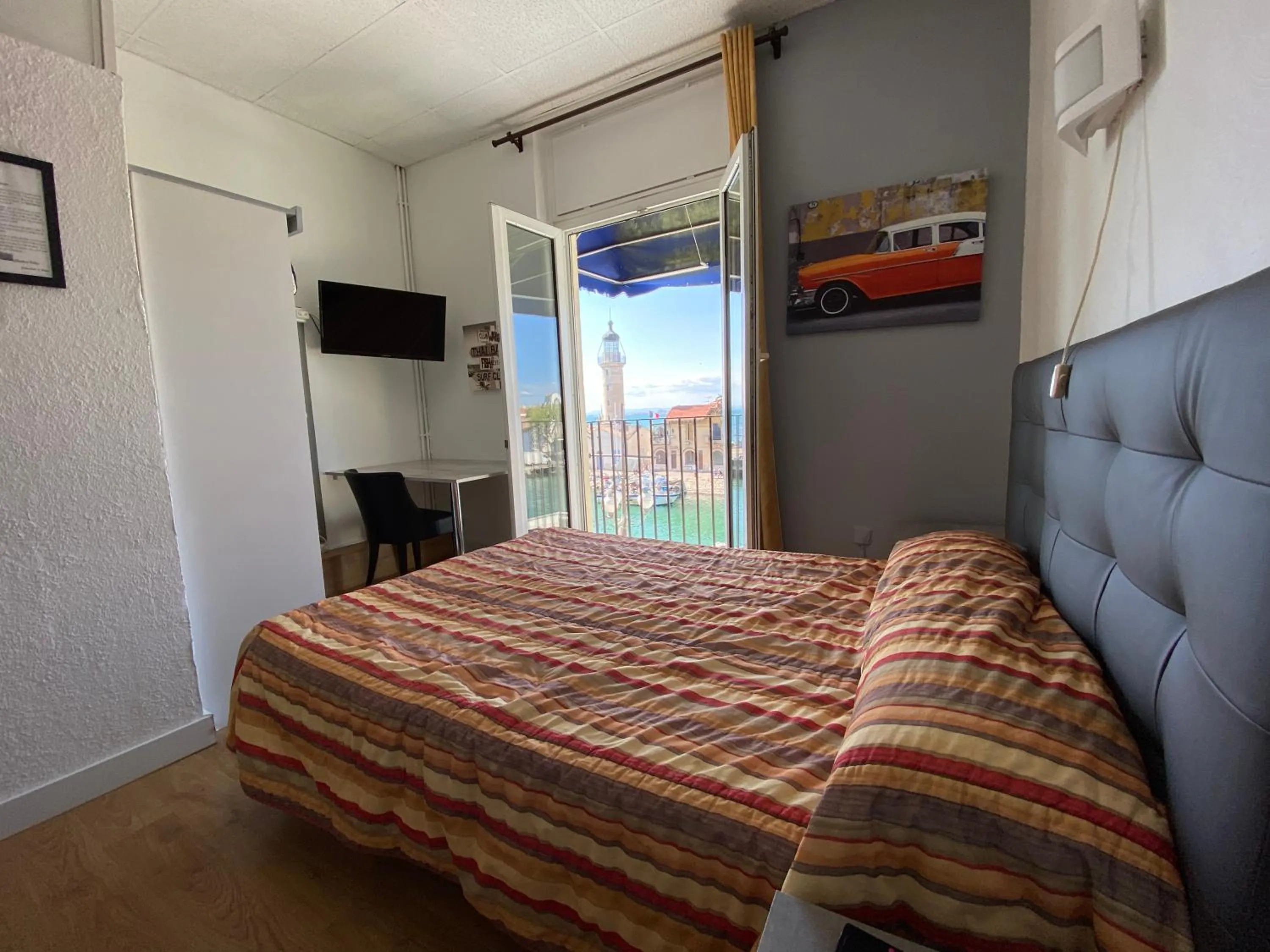 Bed in Hôtel Belle Vue d'Angleterre