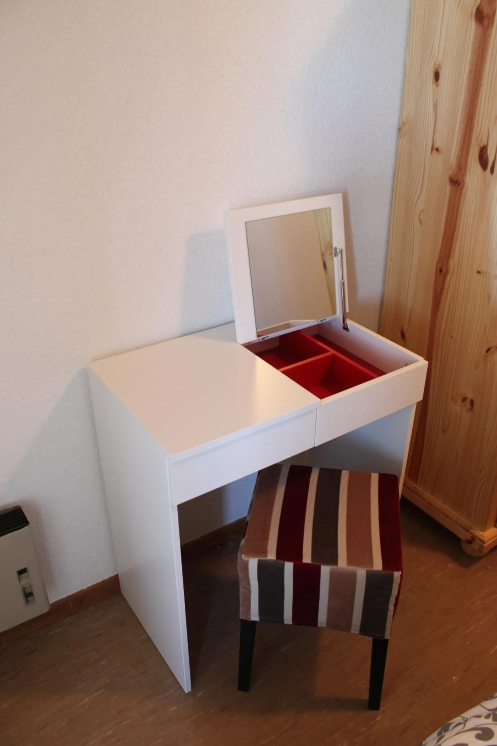 Seating area in Chalet Hotel Les Marmottes 2 étoiles NN