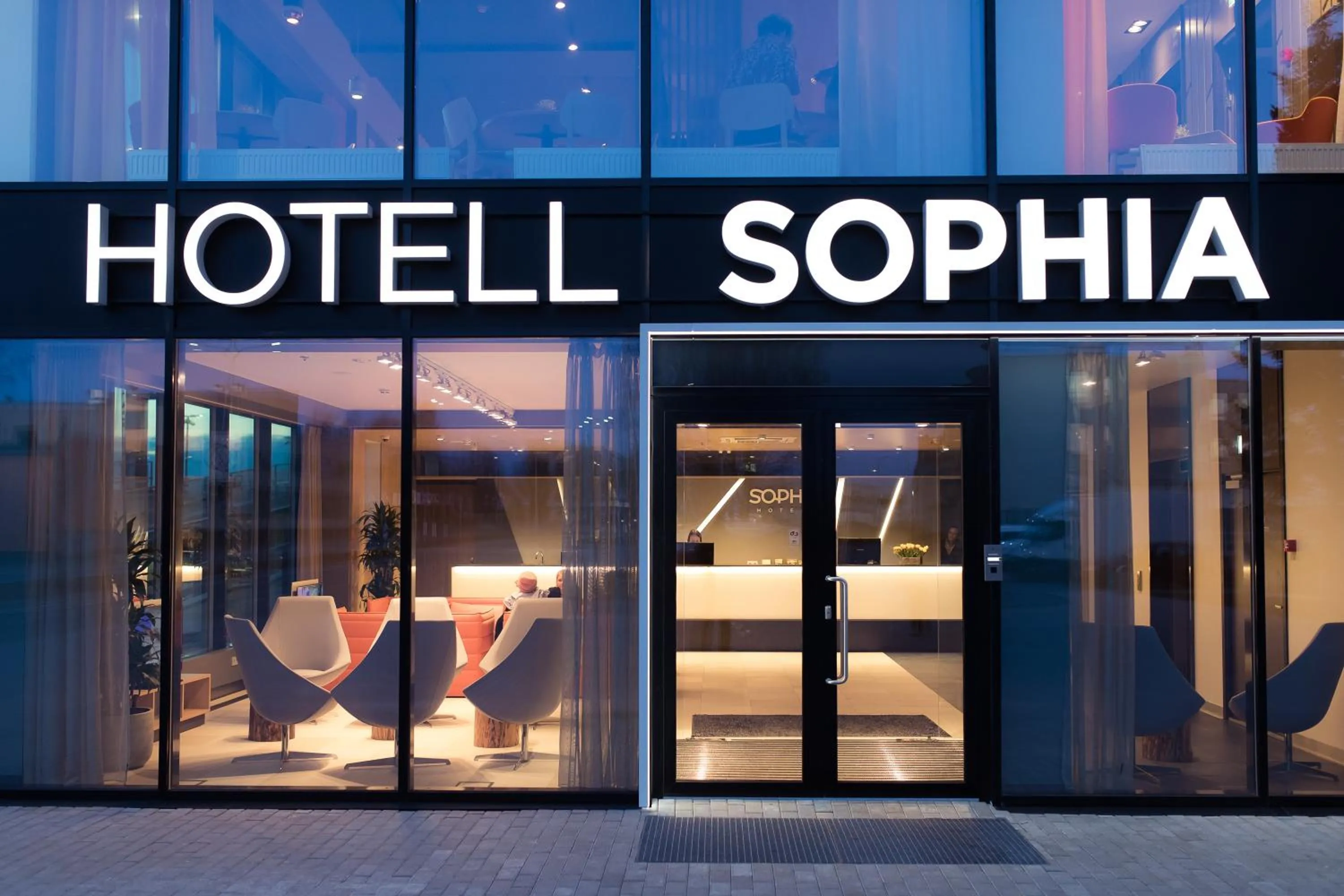 Lobby or reception in Hotel Sophia by Tartuhotels
