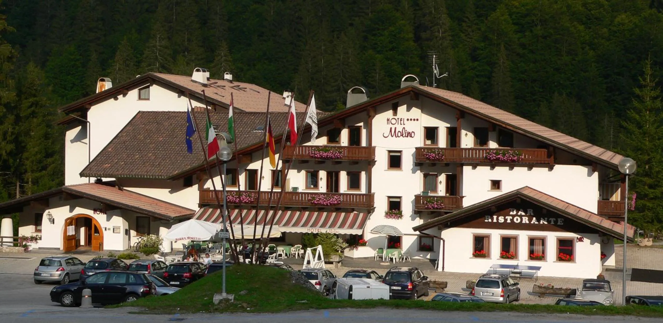 Property building in Hotel Molino