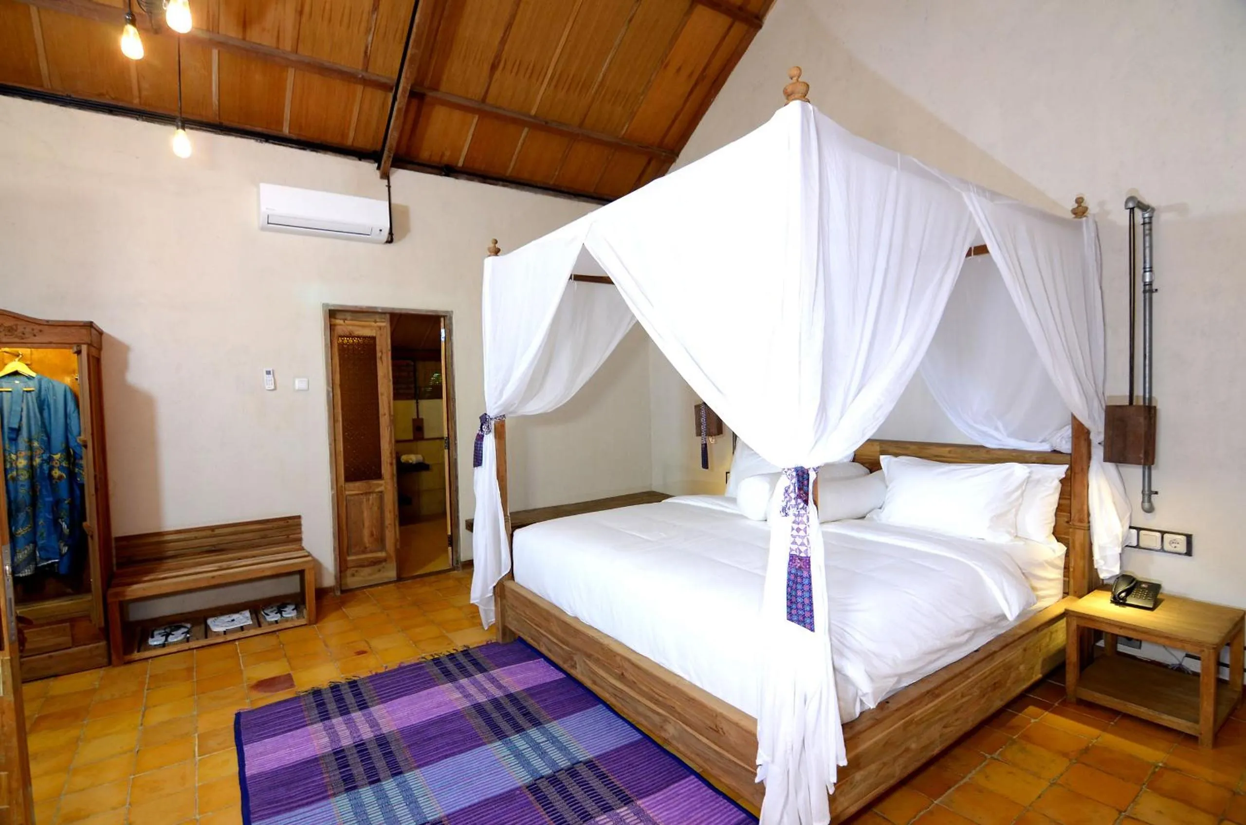 Bed in Desa Alamanis Resort Villa