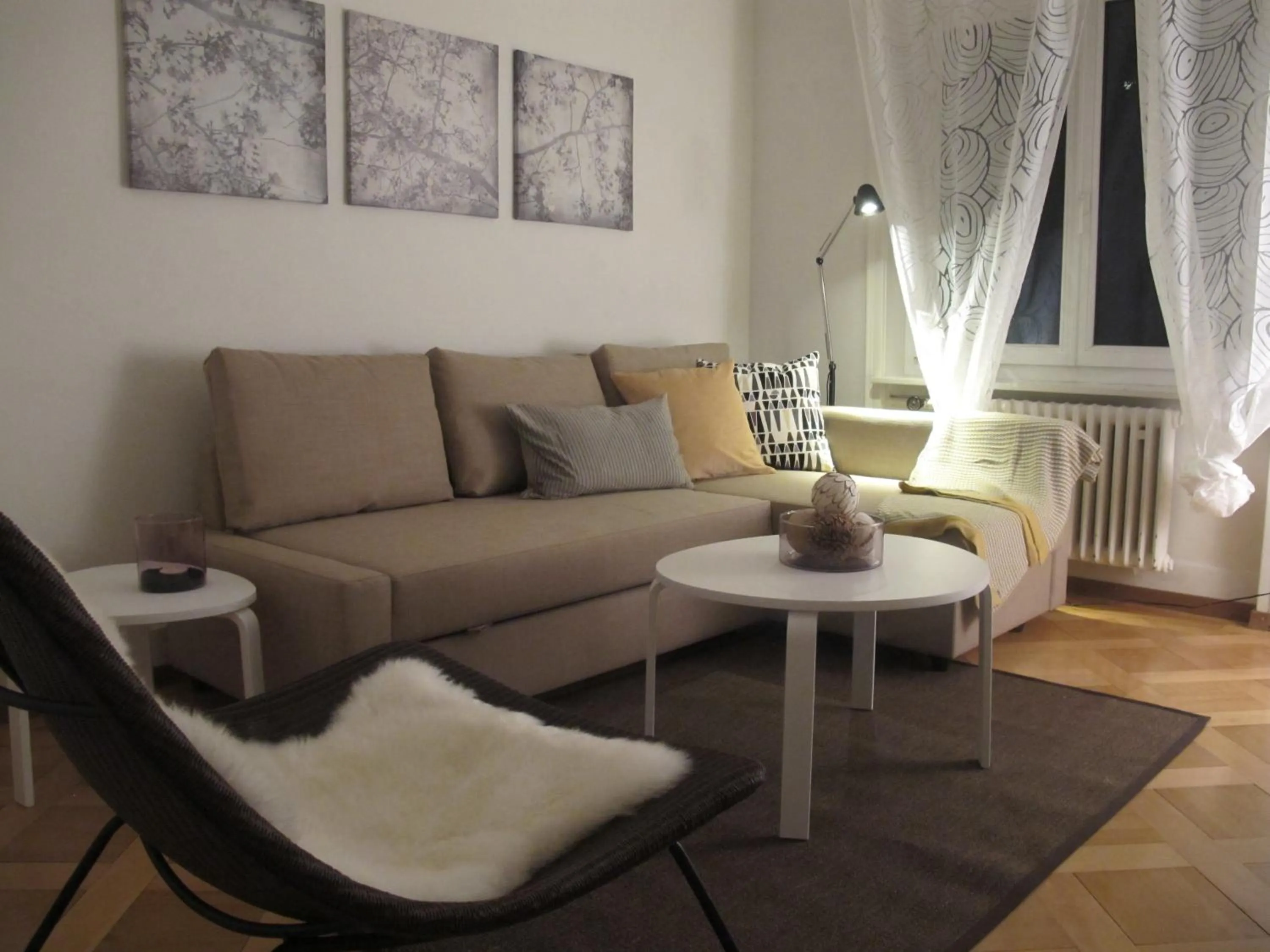 Living room in Zurich Furnished Apartments