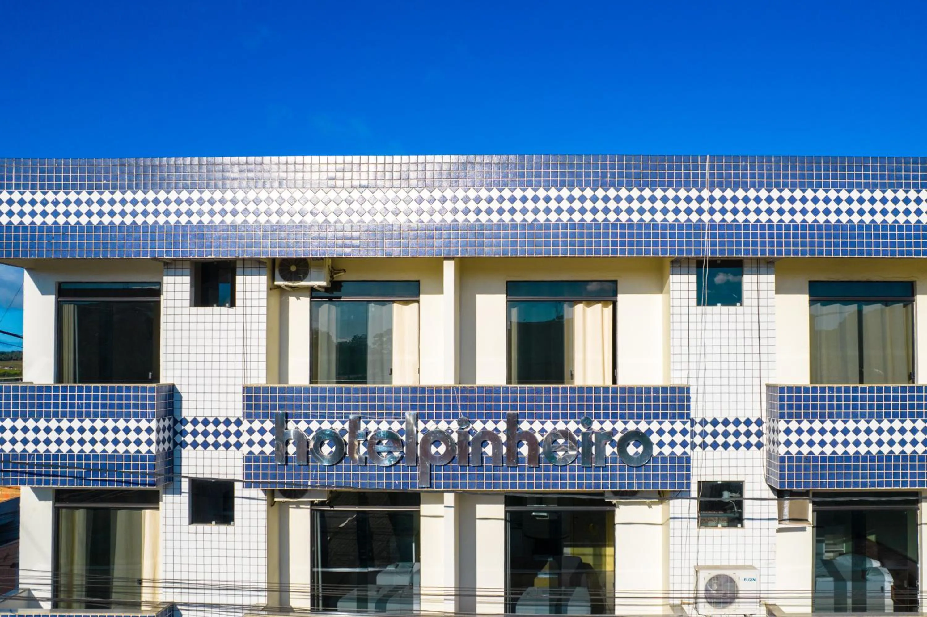 Property building in Hotel Pinheiro