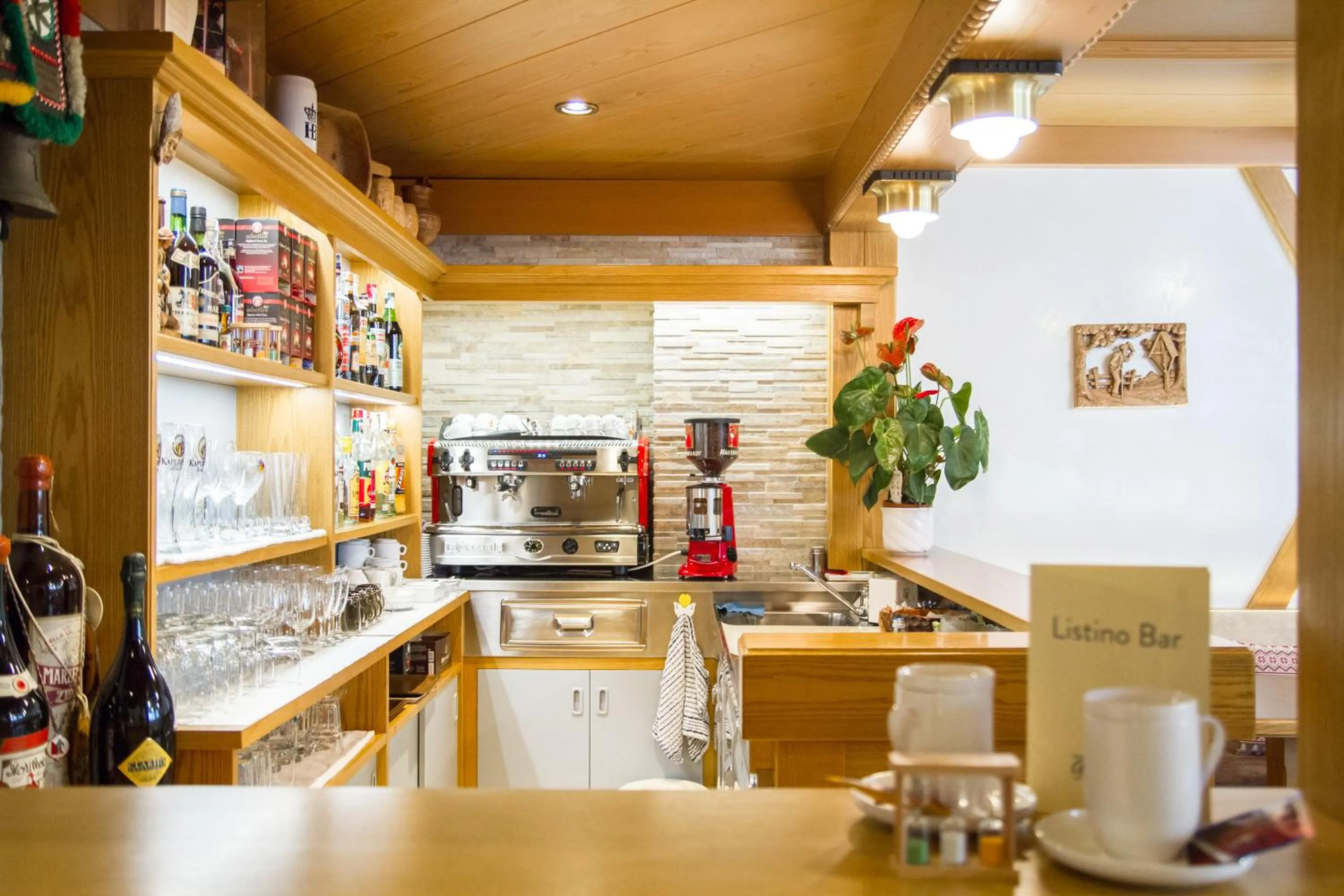 Lounge or bar in Hotel Genzianella