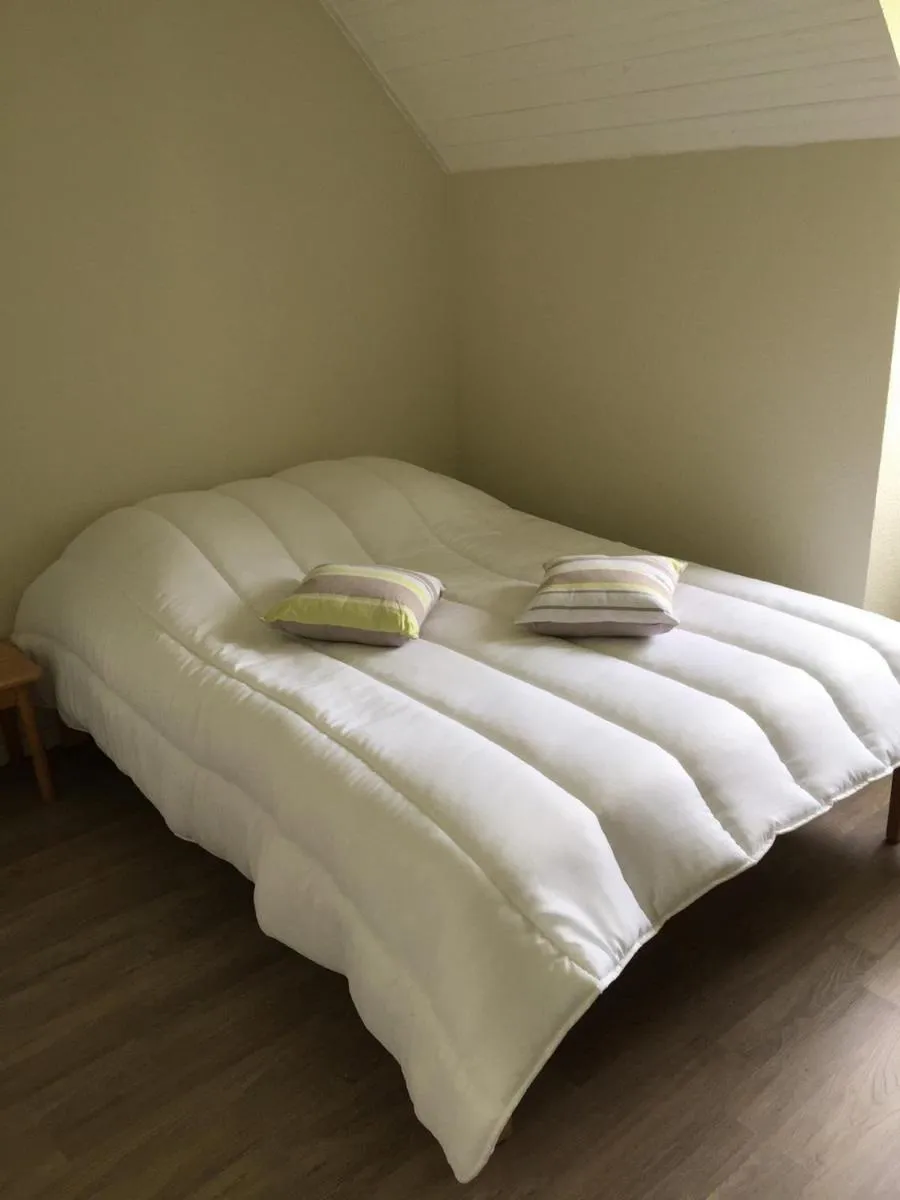 Bedroom, Bed in Orient Village