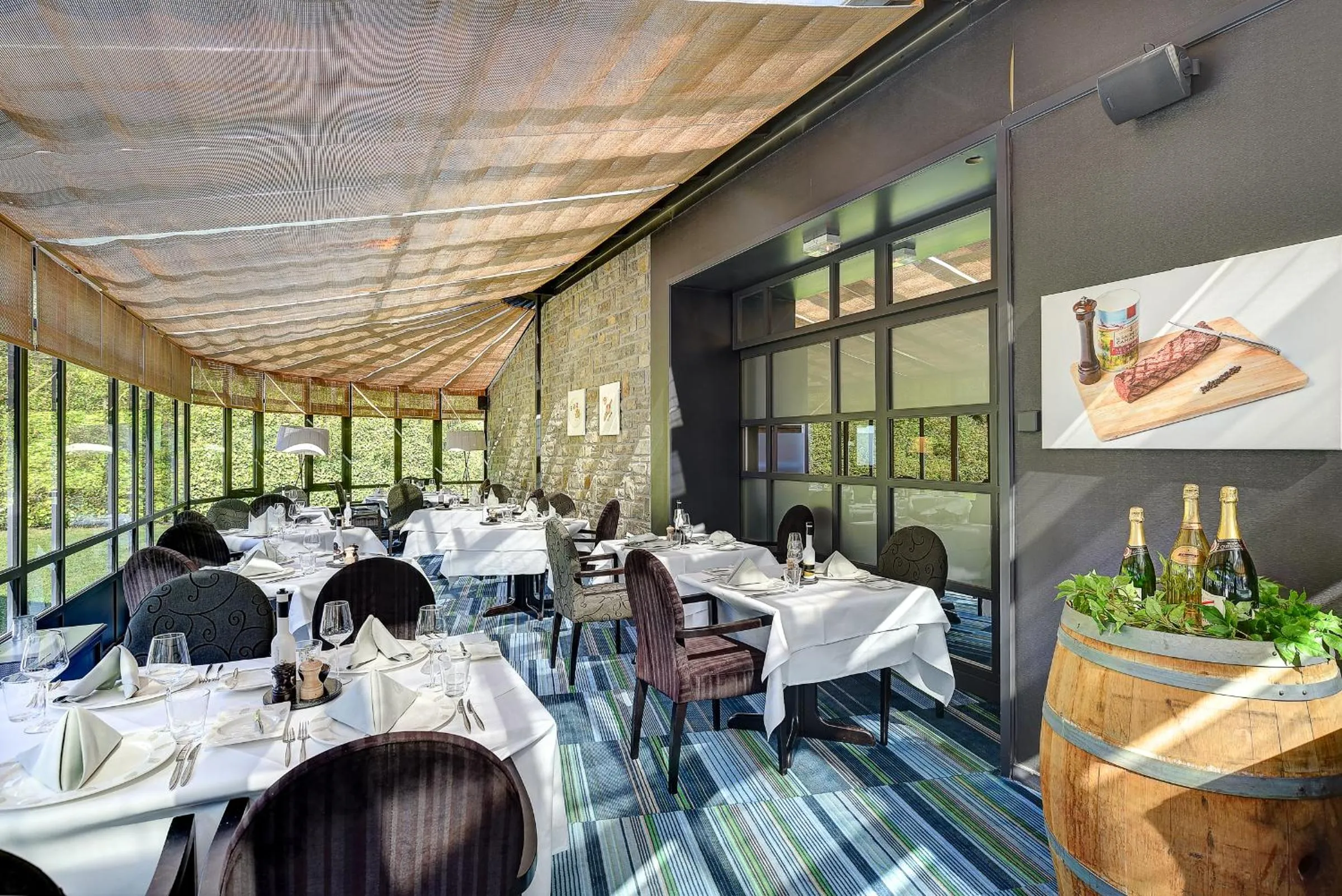 Restaurant/places to eat in Radisson BLU Balmoral