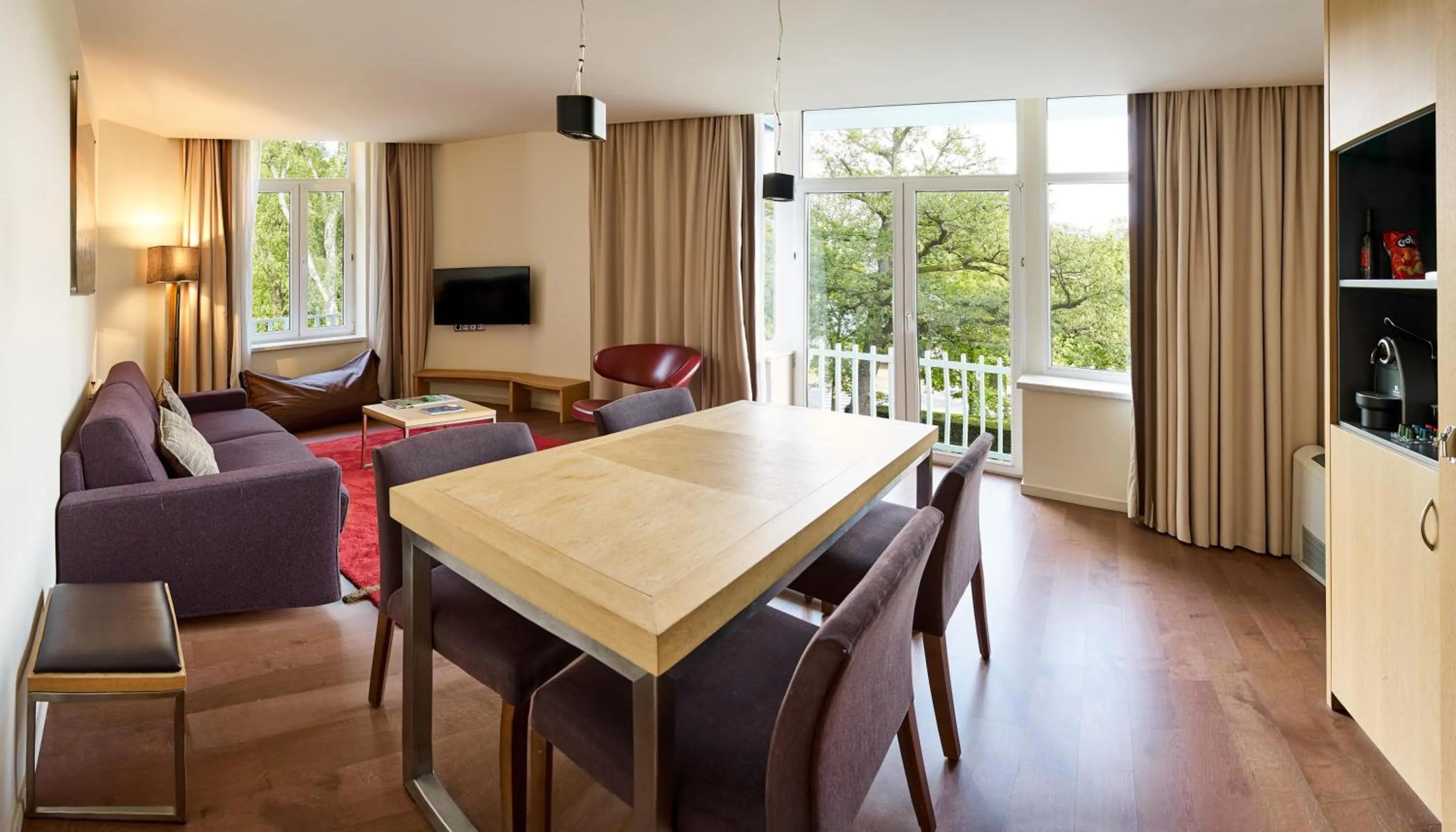 Photo of the whole room in Radisson BLU Balmoral