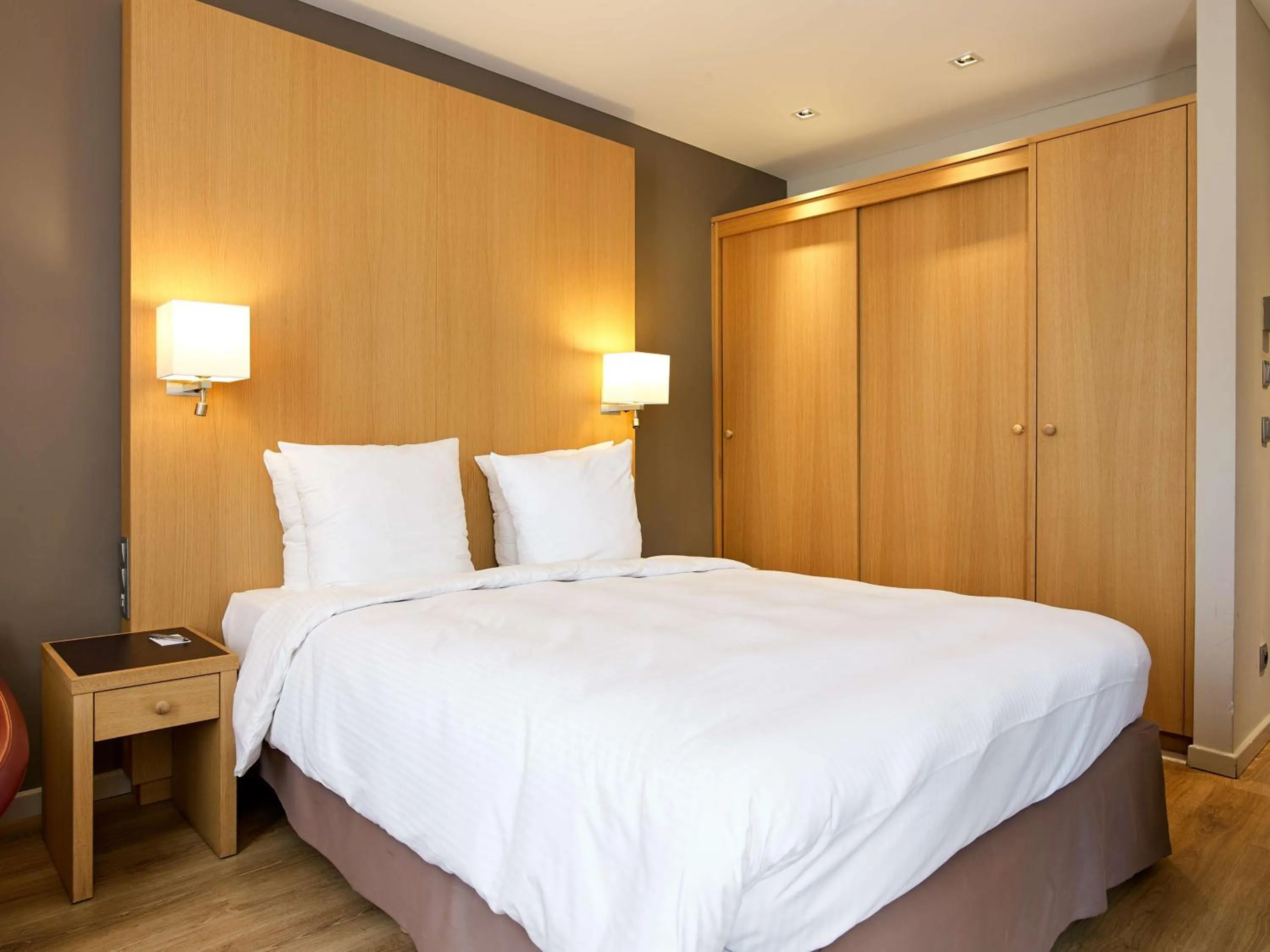 Bedroom, Bed in Radisson BLU Balmoral