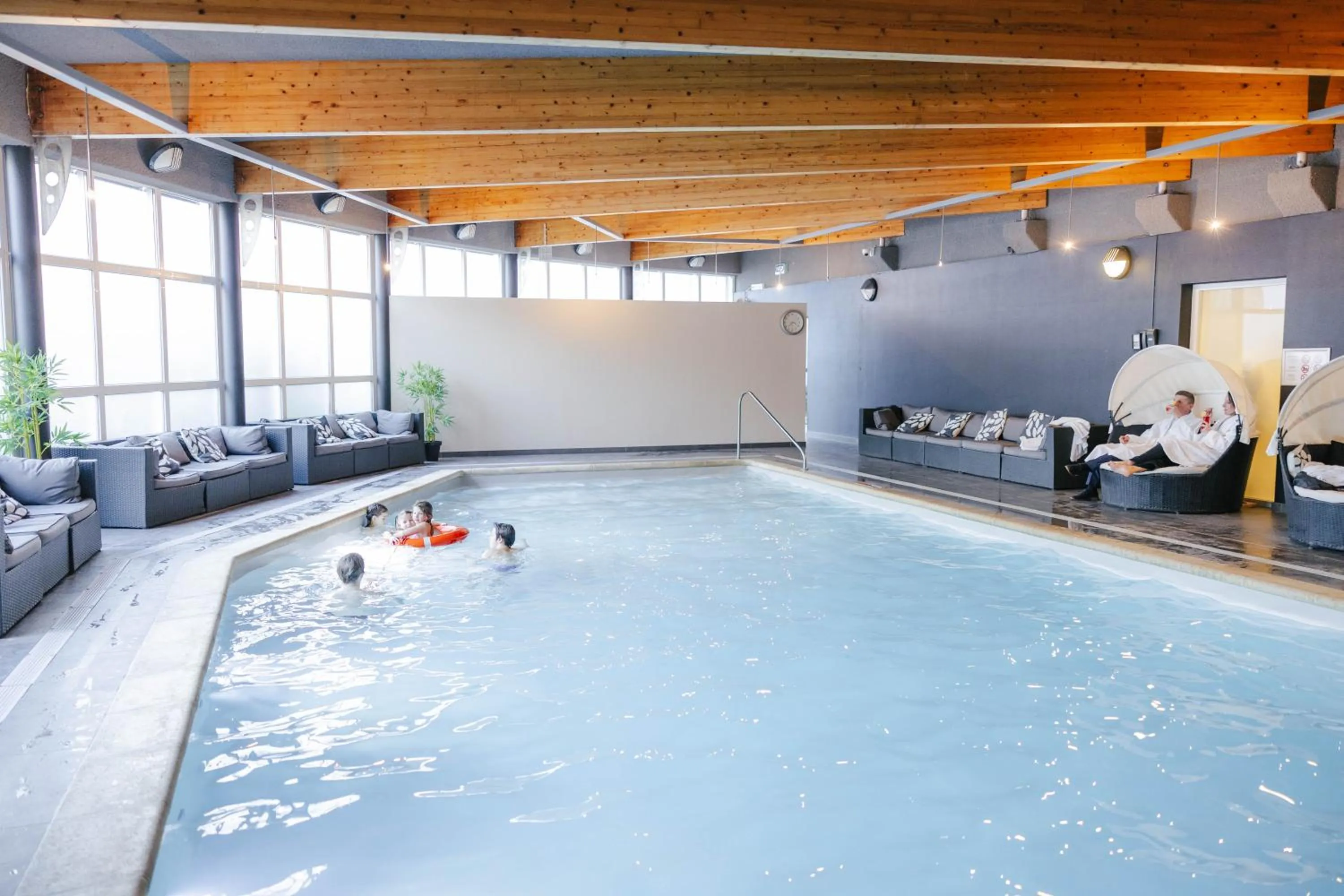 Swimming pool in Radisson BLU Balmoral