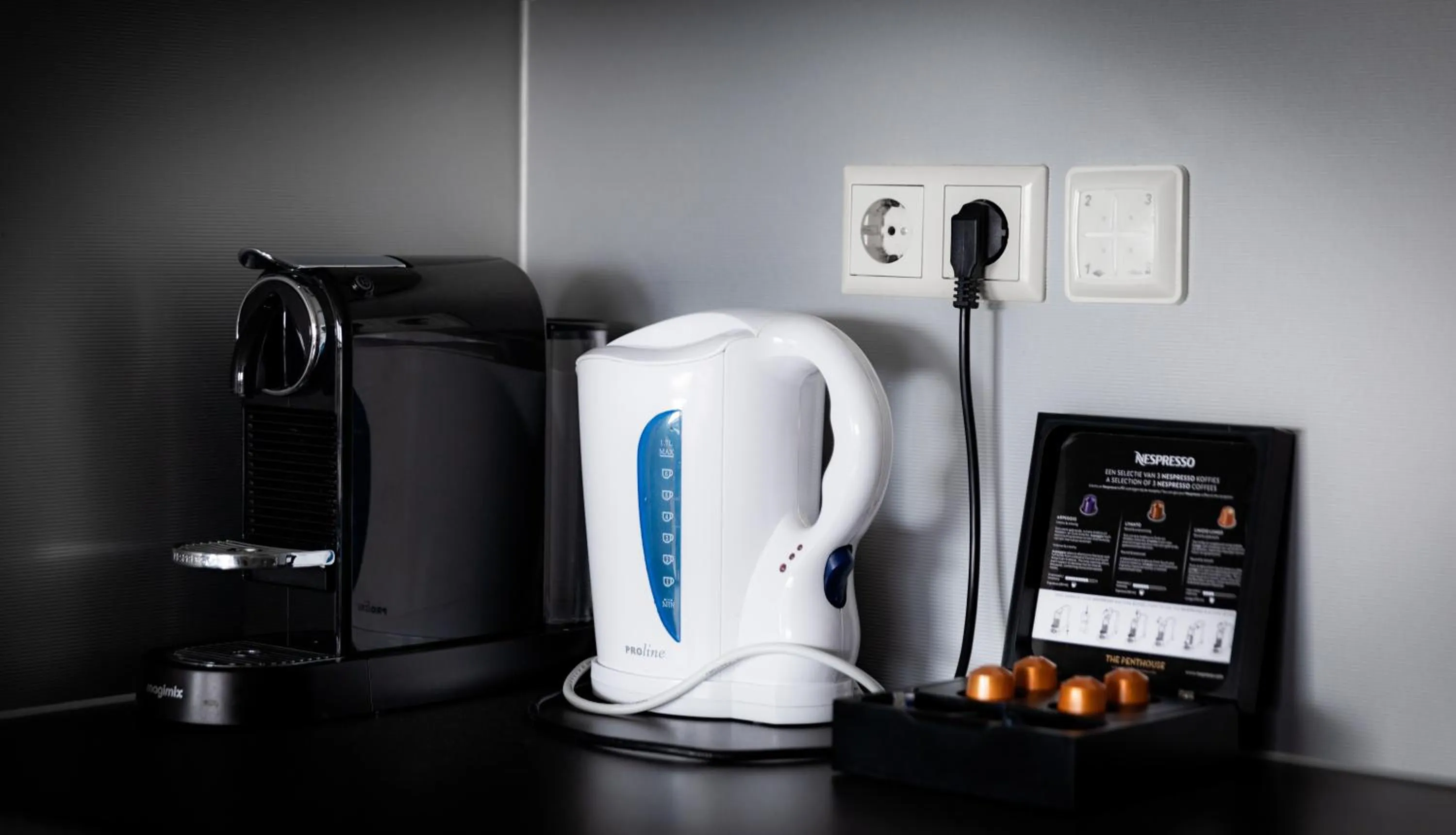Coffee/tea facilities in The Penthouse At The Hague Tower