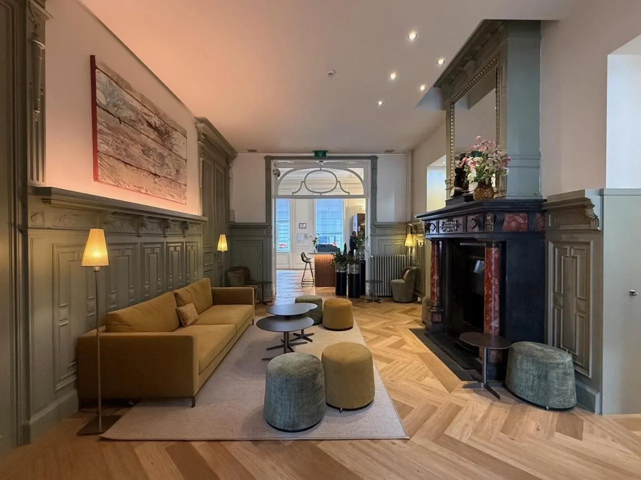 Property building in Hotel Du Congres