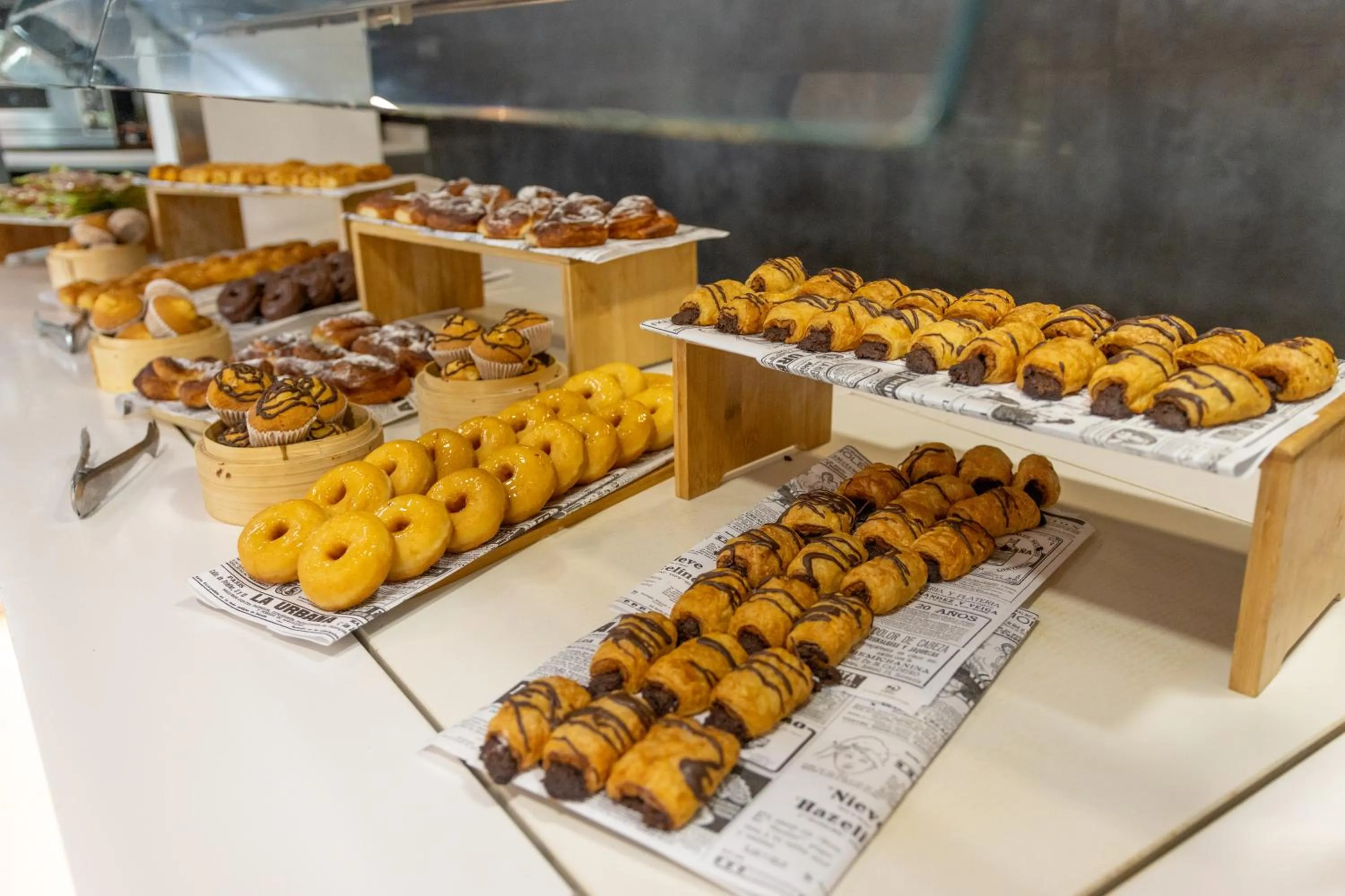 Buffet breakfast in Dos Playas - 30º hotels