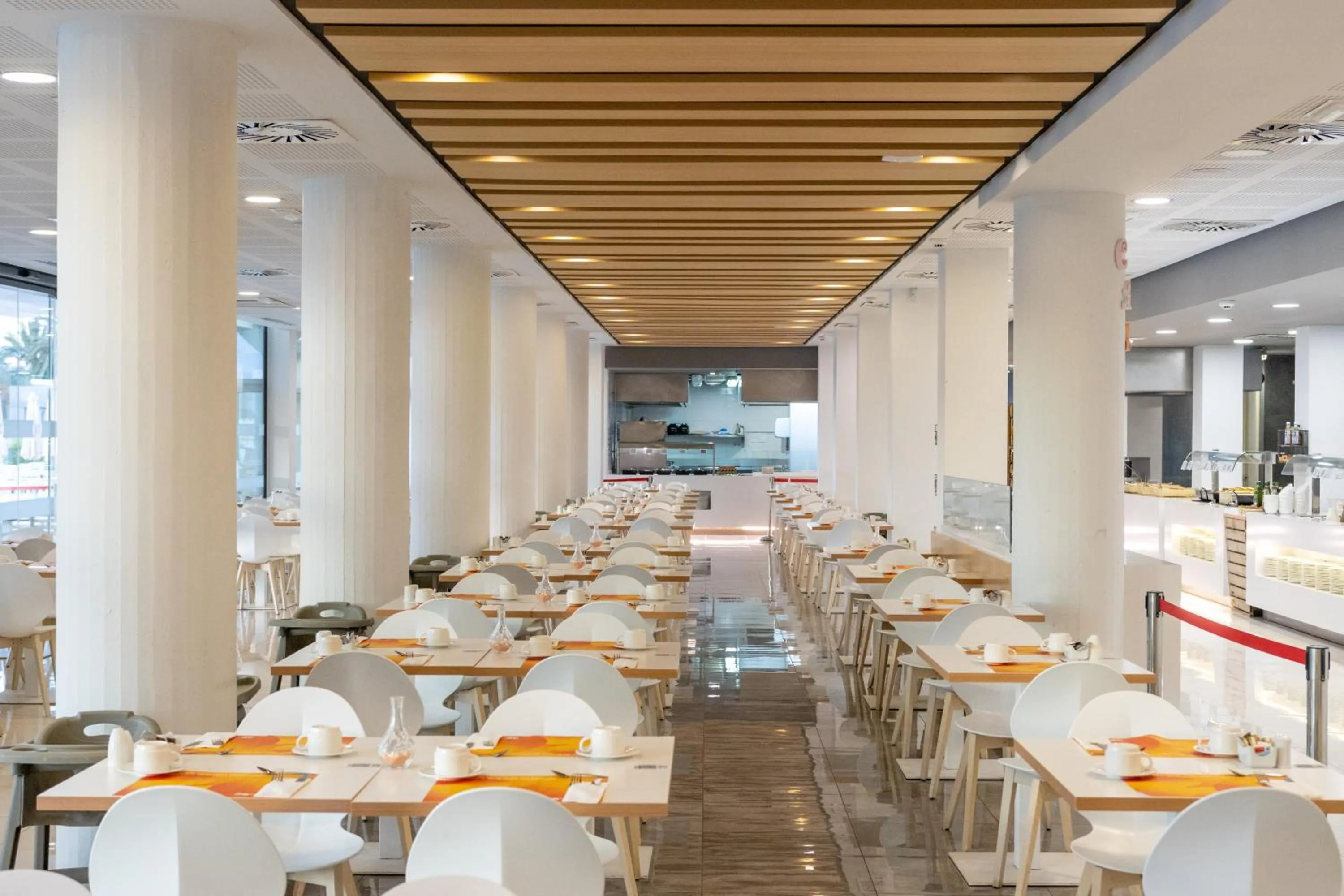 Restaurant/places to eat in Dos Playas - 30º hotels