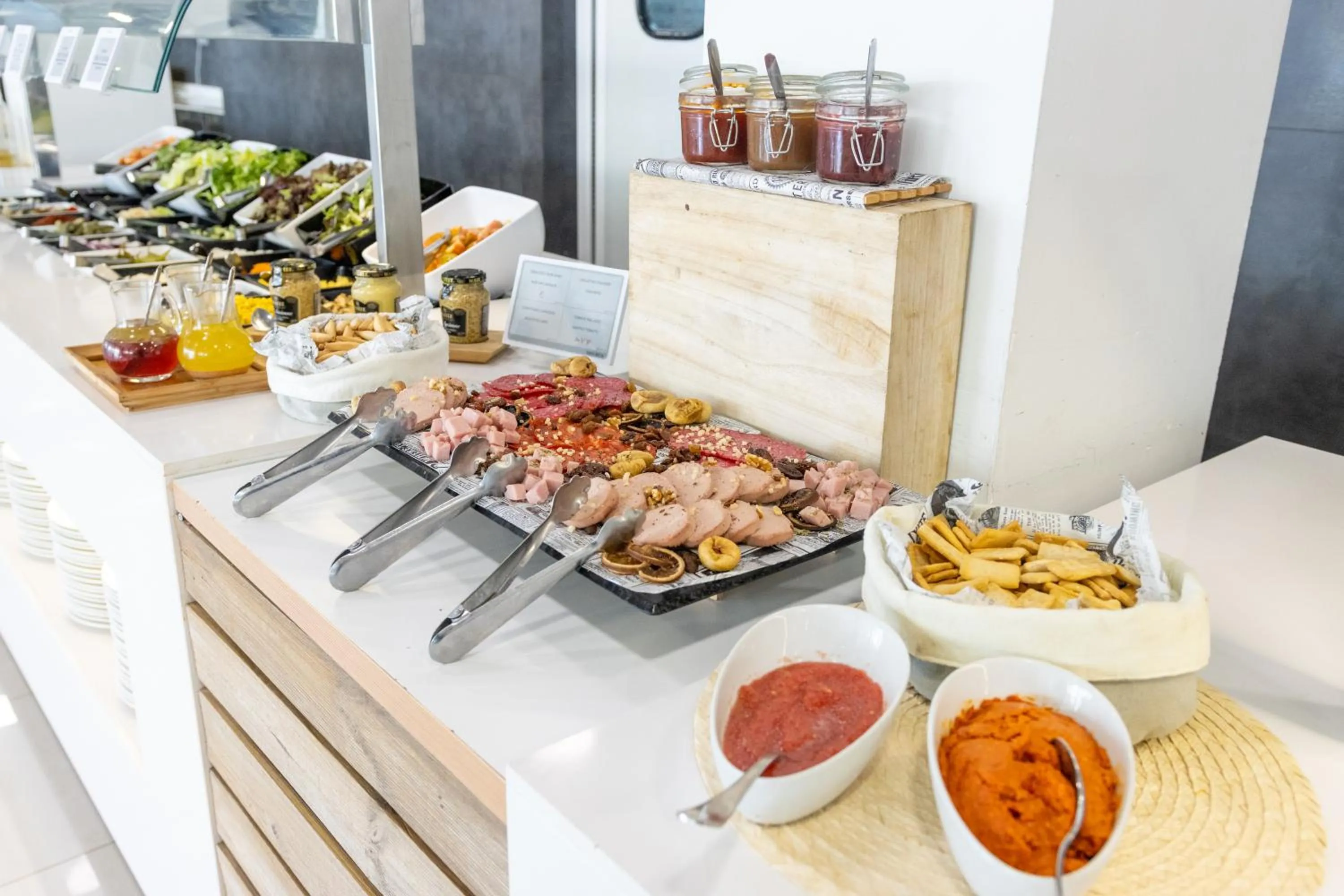 Buffet breakfast in Dos Playas - 30º hotels