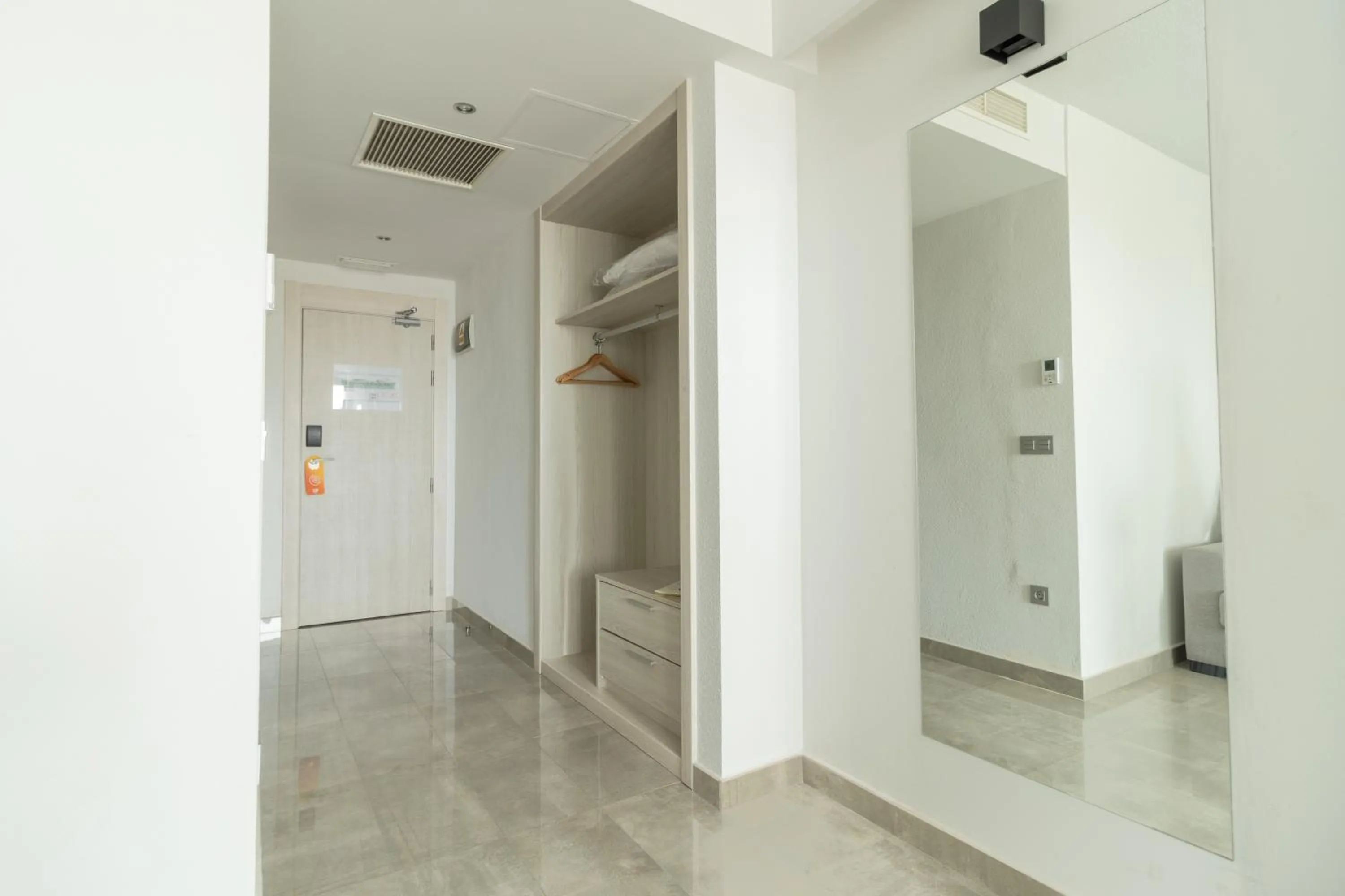 wardrobe in Dos Playas - 30º hotels