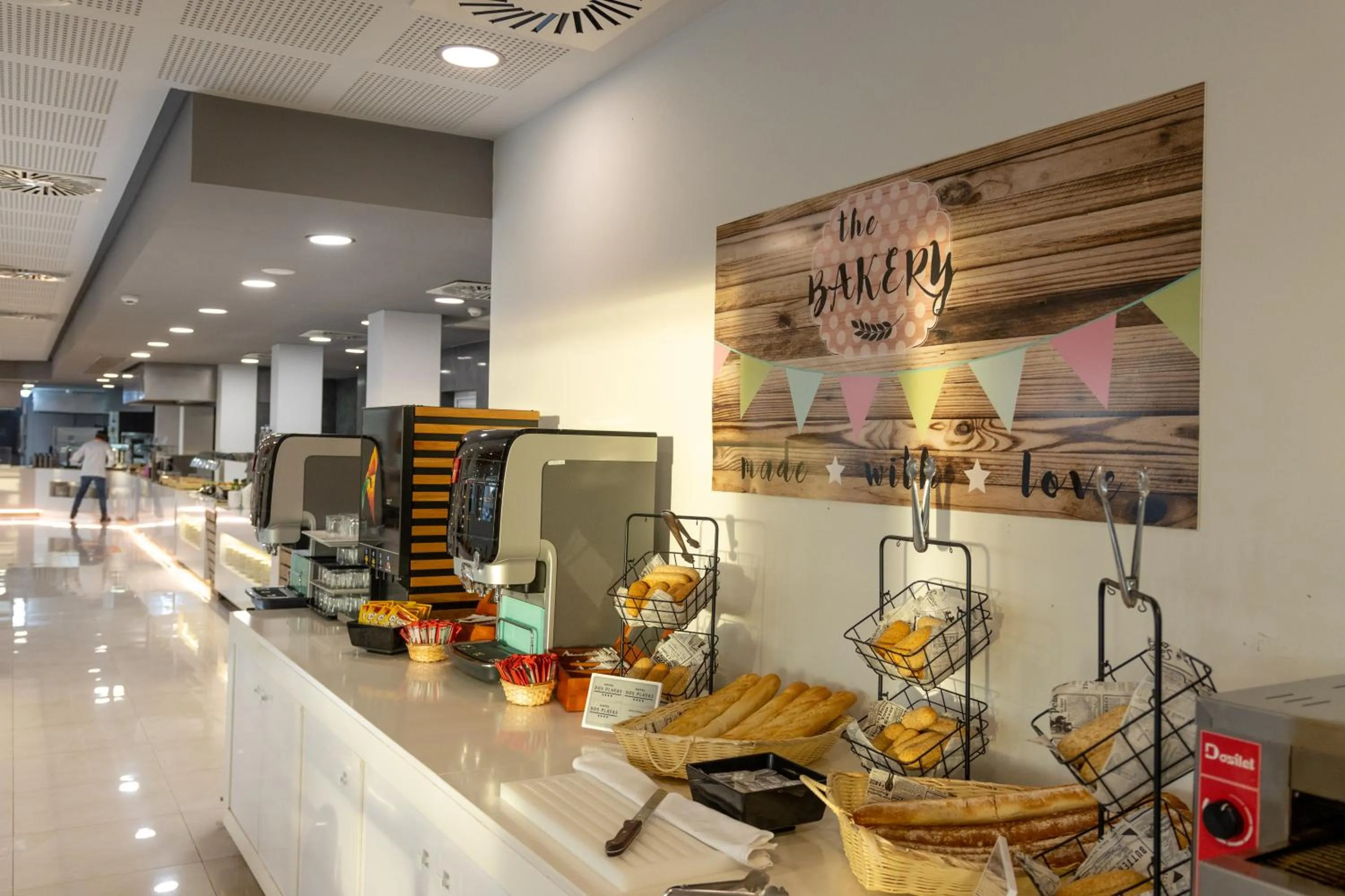 Buffet breakfast in Dos Playas - 30º hotels