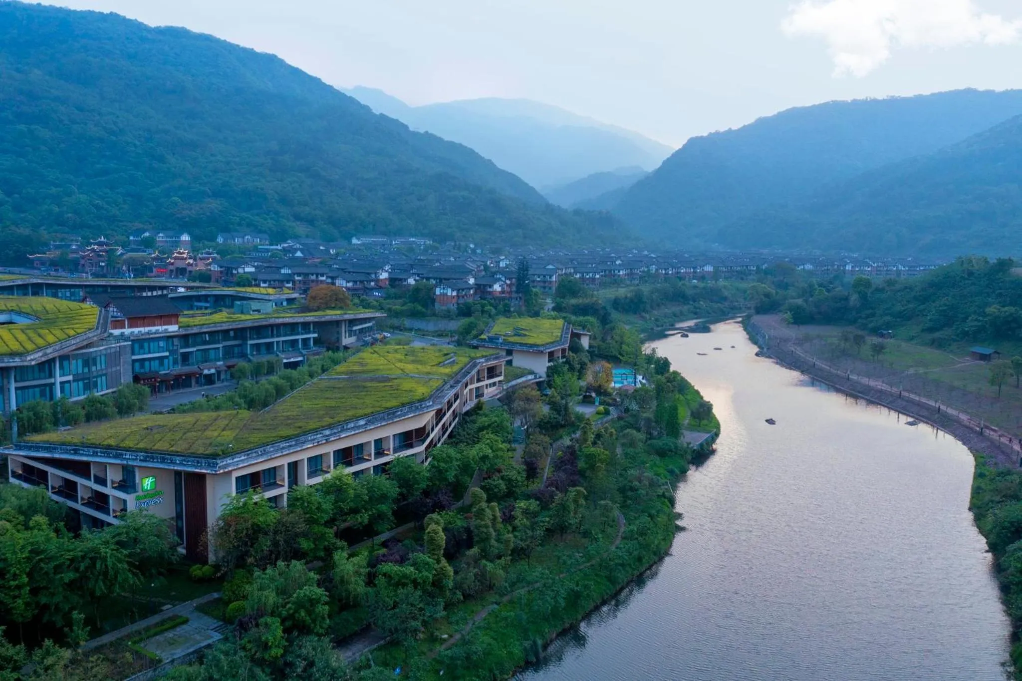 Property building in Holiday Inn Express Emei Mountain, an IHG Hotel