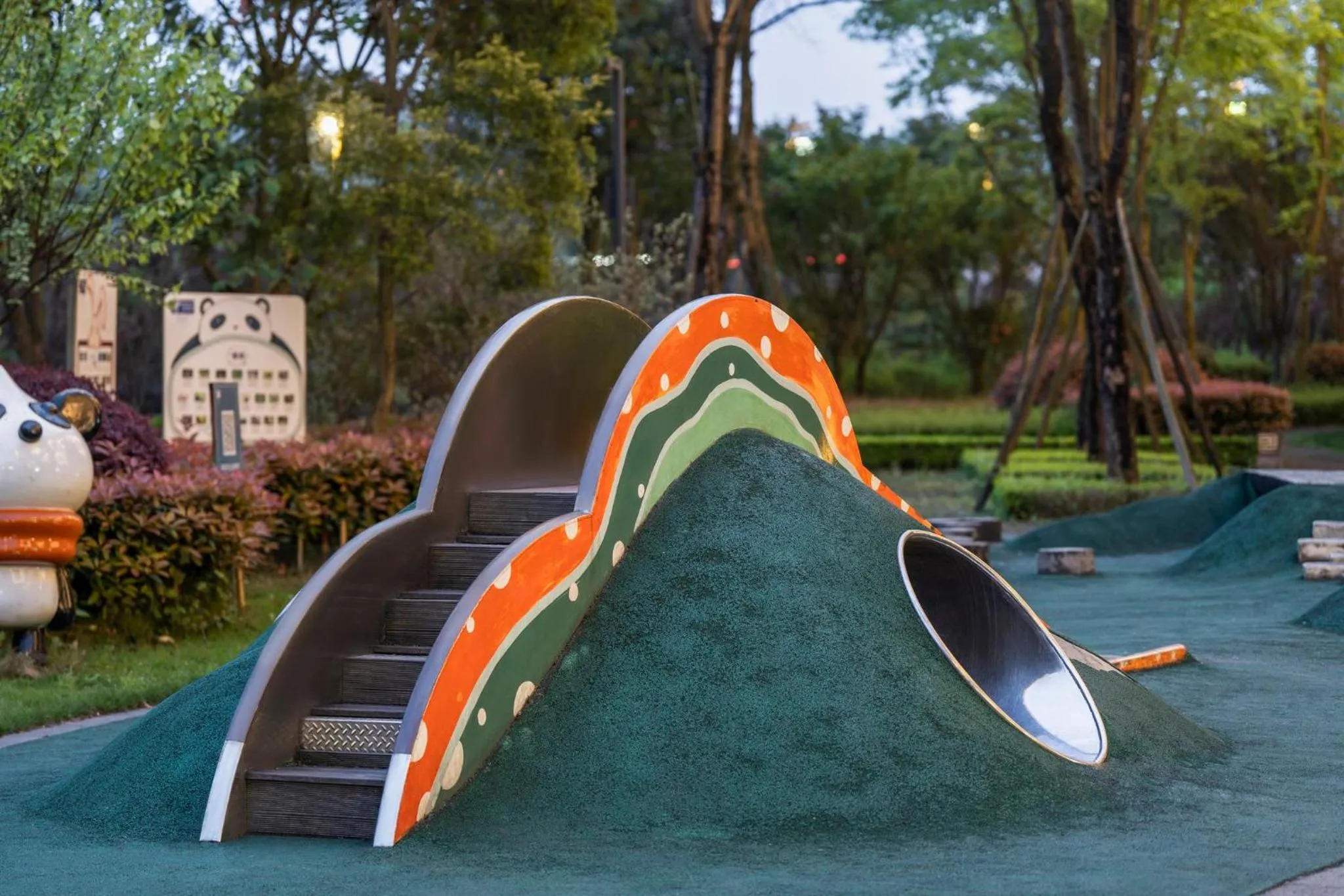 Fitness centre/facilities in Holiday Inn Express Emei Mountain, an IHG Hotel