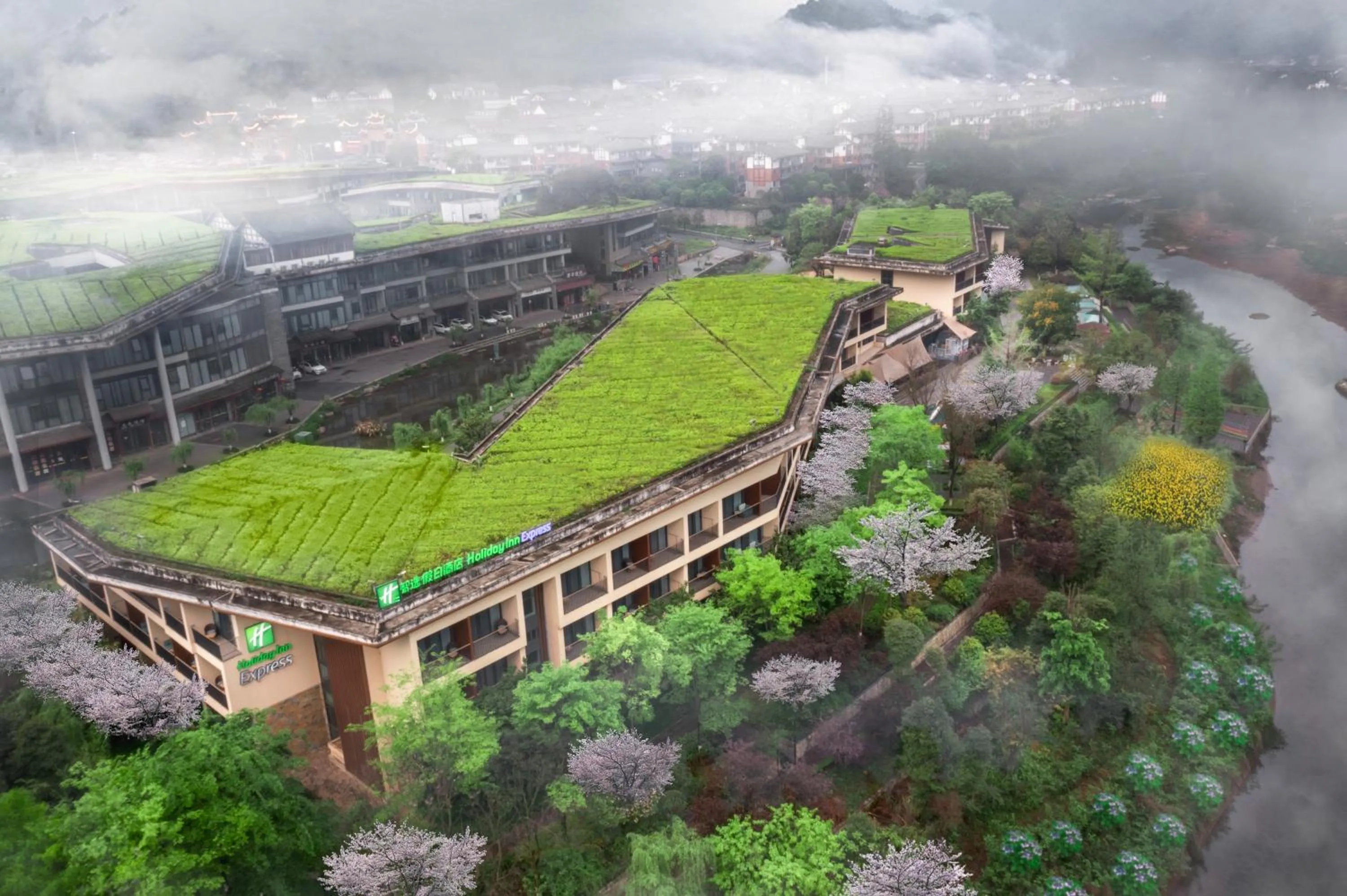 Property building in Holiday Inn Express Emei Mountain, an IHG Hotel