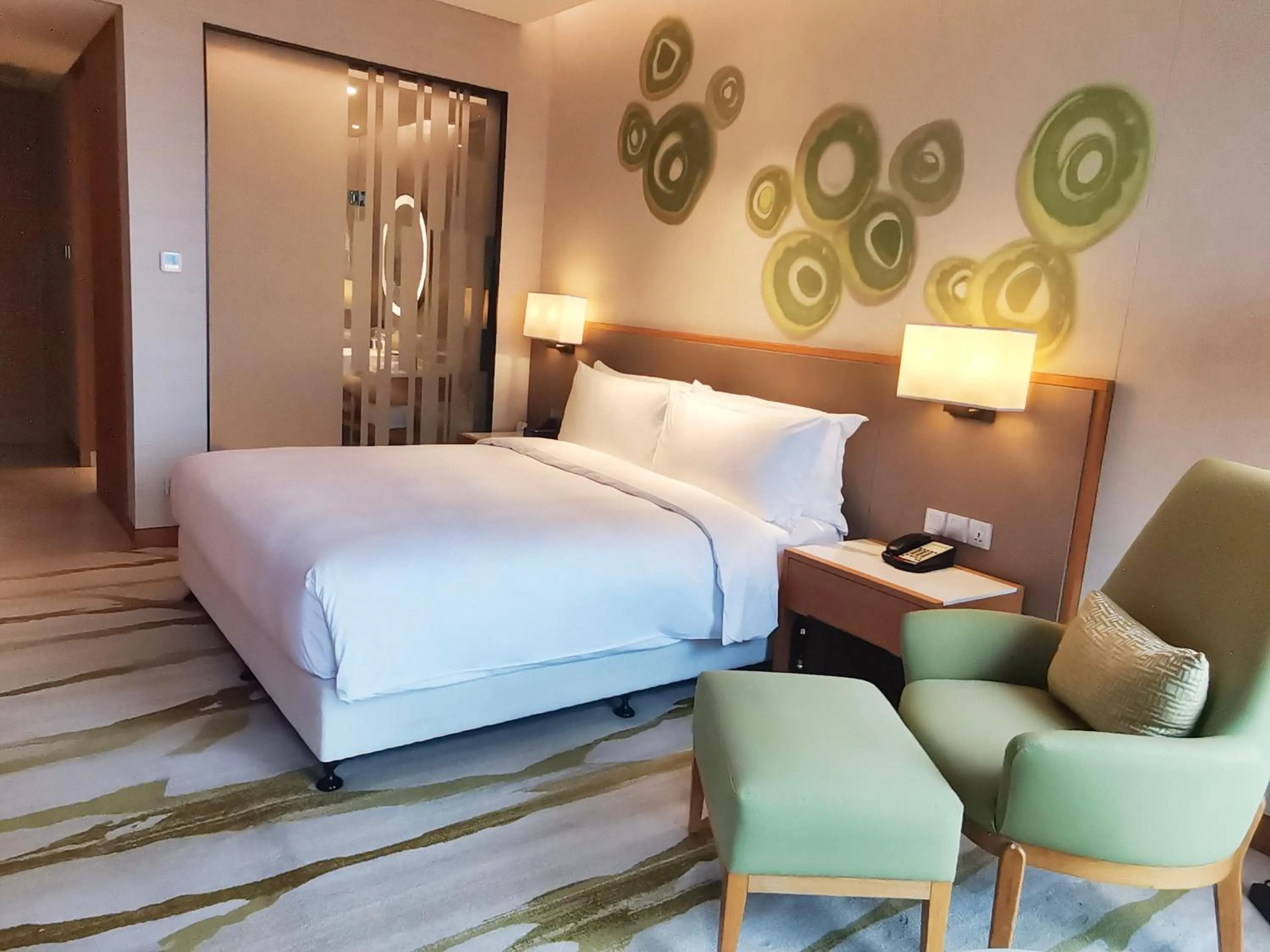 Photo of the whole room in Holiday Inn Chengdu Qinhuang by IHG