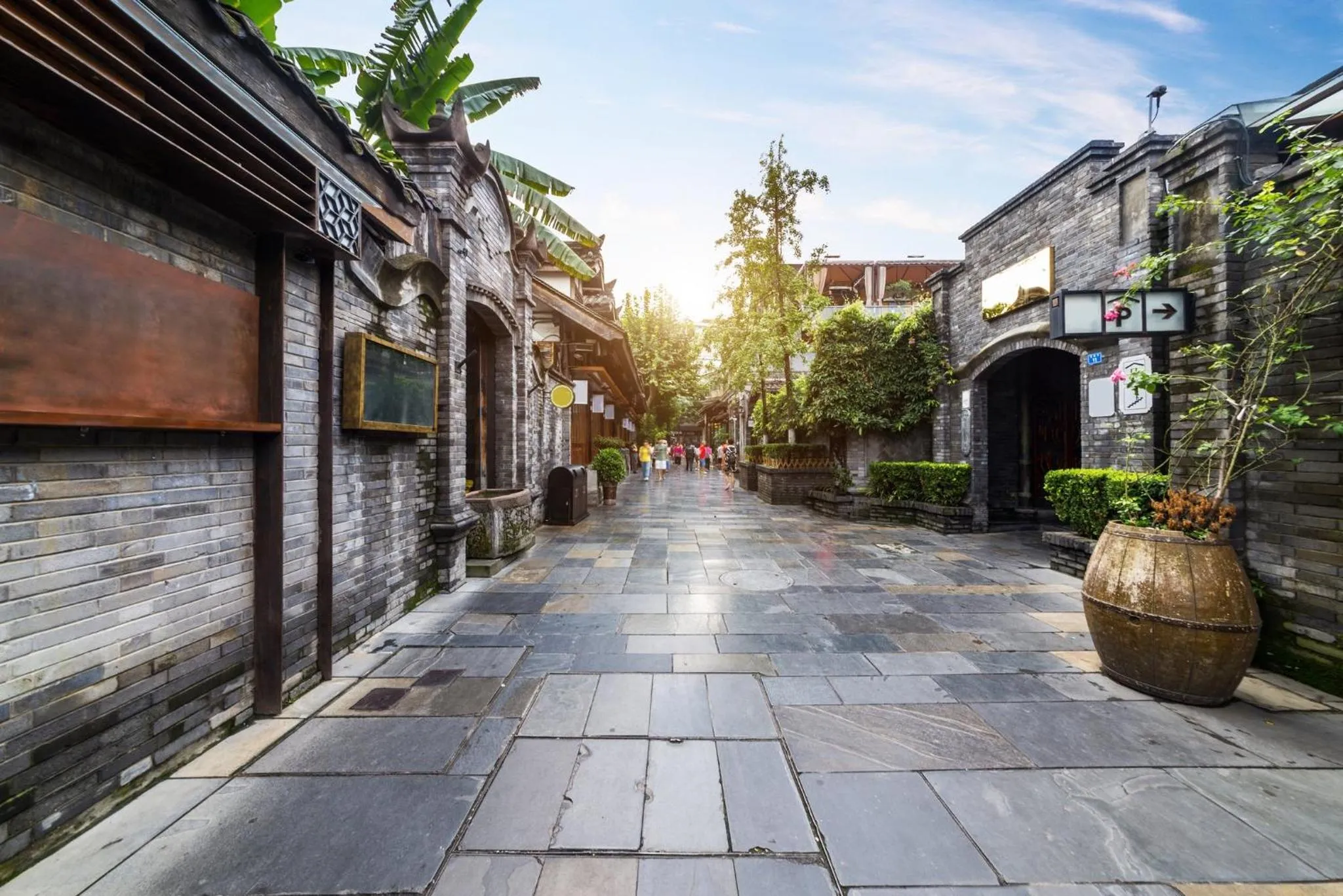 Nearby landmark in Holiday Inn Chengdu Qinhuang by IHG