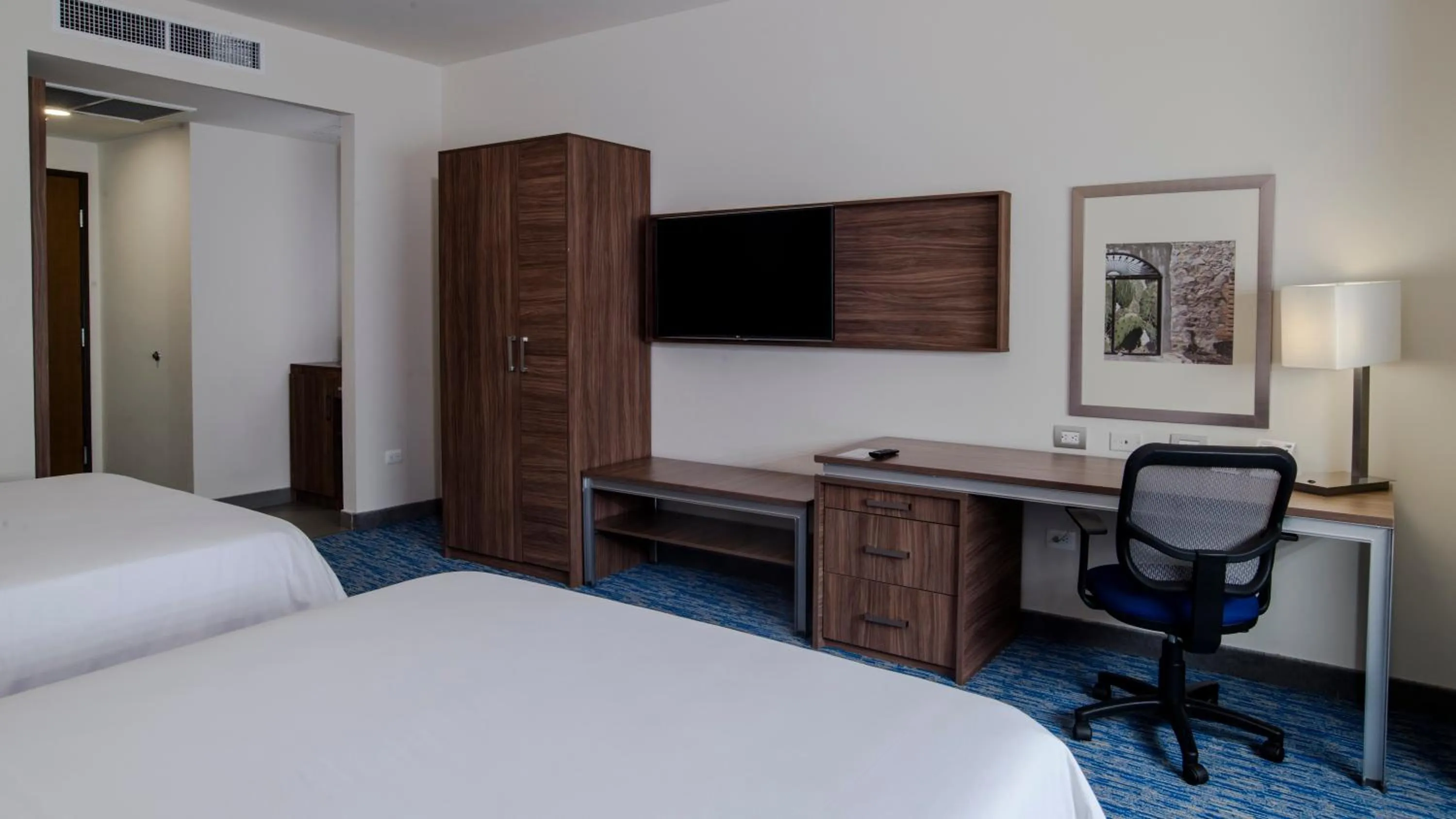 Photo of the whole room, Bed in Holiday Inn Express & Suites - Ciudad Obregon by IHG