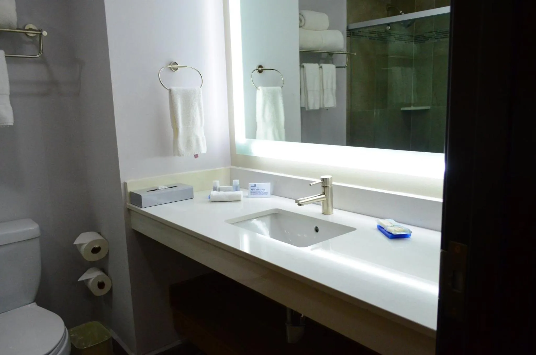 Photo of the whole room in Holiday Inn Express & Suites - Ciudad Obregon by IHG