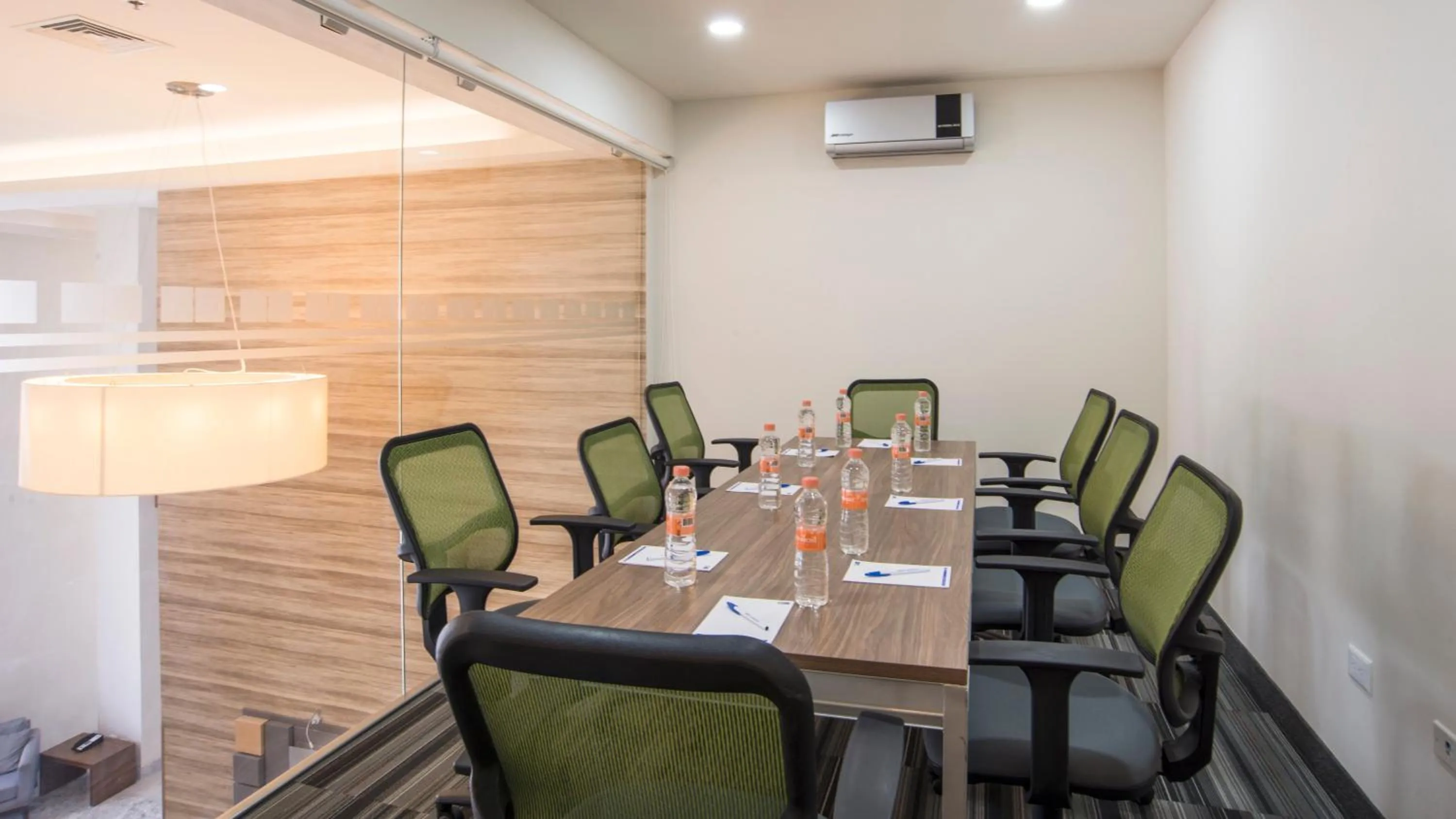 Meeting/conference room in Holiday Inn Express & Suites - Ciudad Obregon by IHG