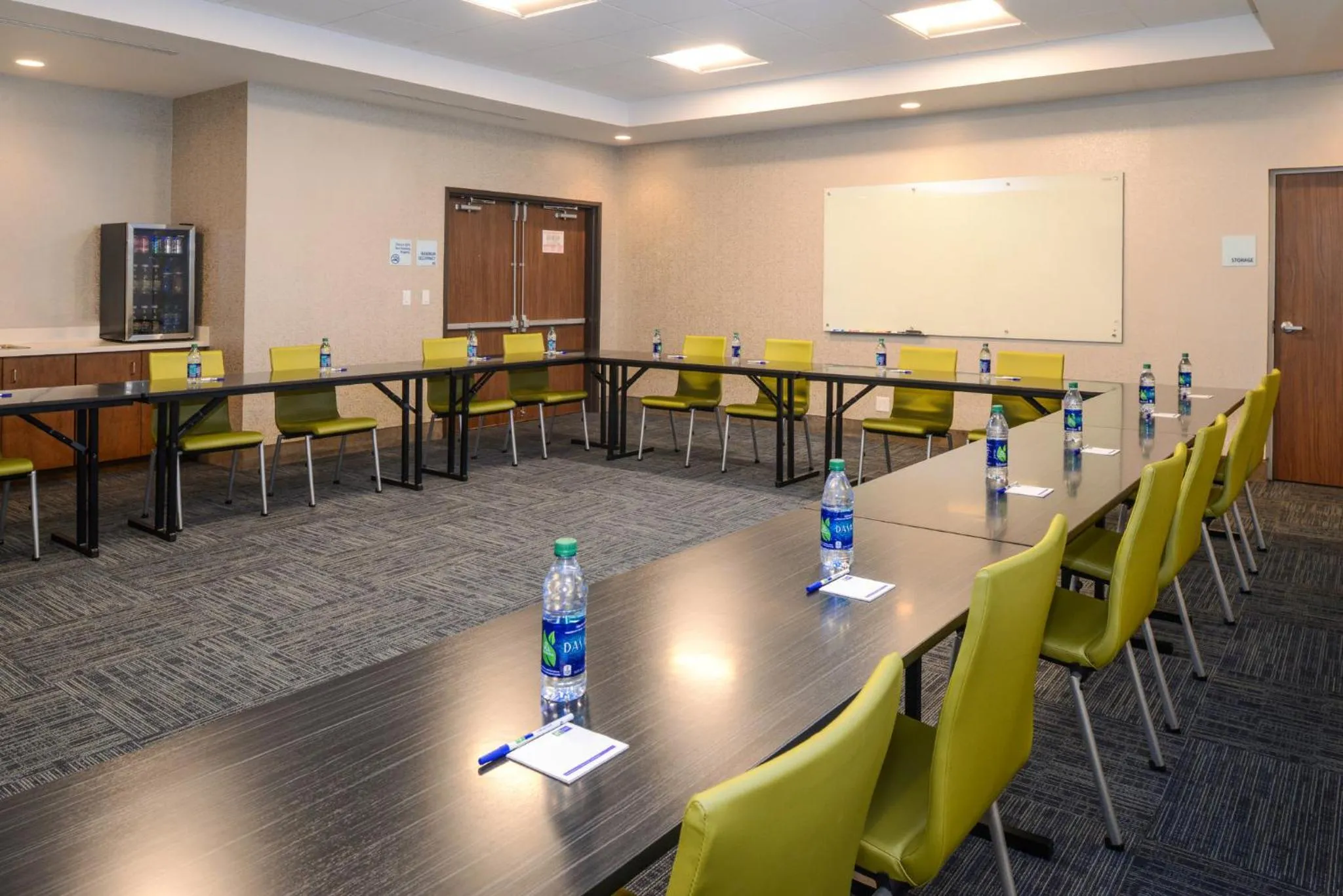 Meeting/conference room in Holiday Inn Express & Suites - St. Petersburg - Madeira Beach by IHG