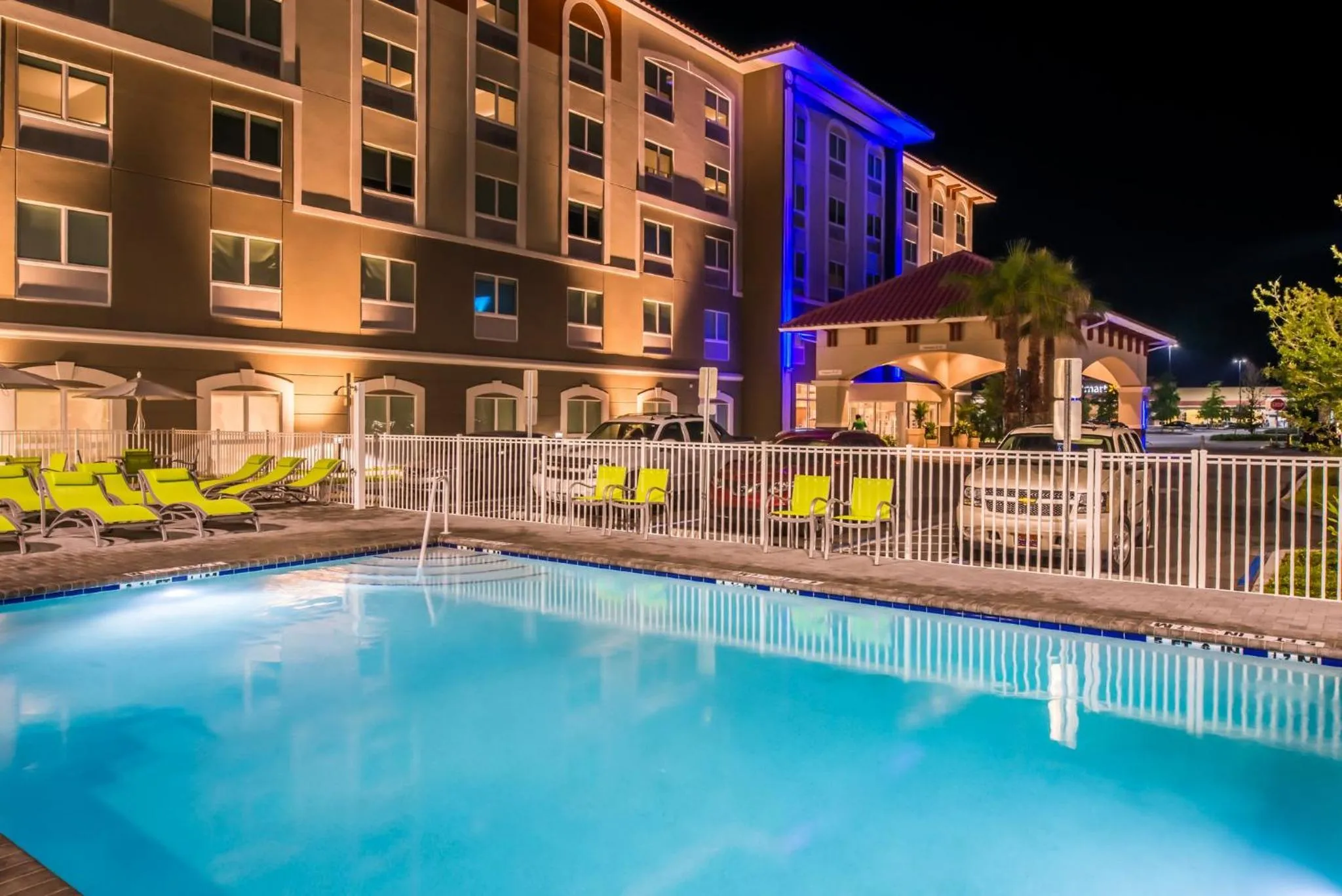 Swimming pool in Holiday Inn Express & Suites - St. Petersburg - Madeira Beach by IHG