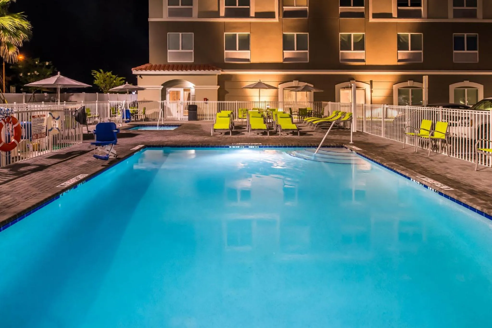 Pool view in Holiday Inn Express & Suites - St. Petersburg - Madeira Beach by IHG