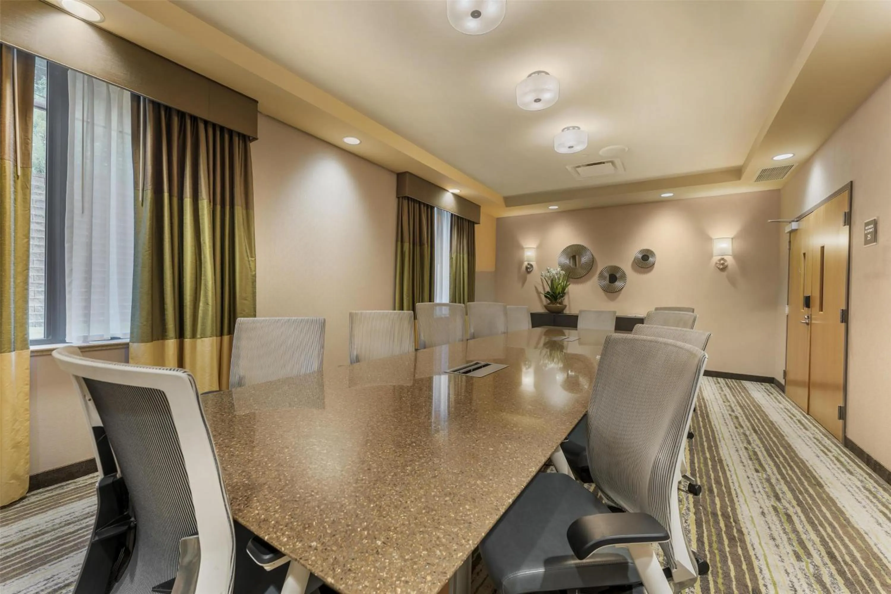 Meeting/conference room in Best Western Plus Franciscan Square Inn & Suites Steubenville