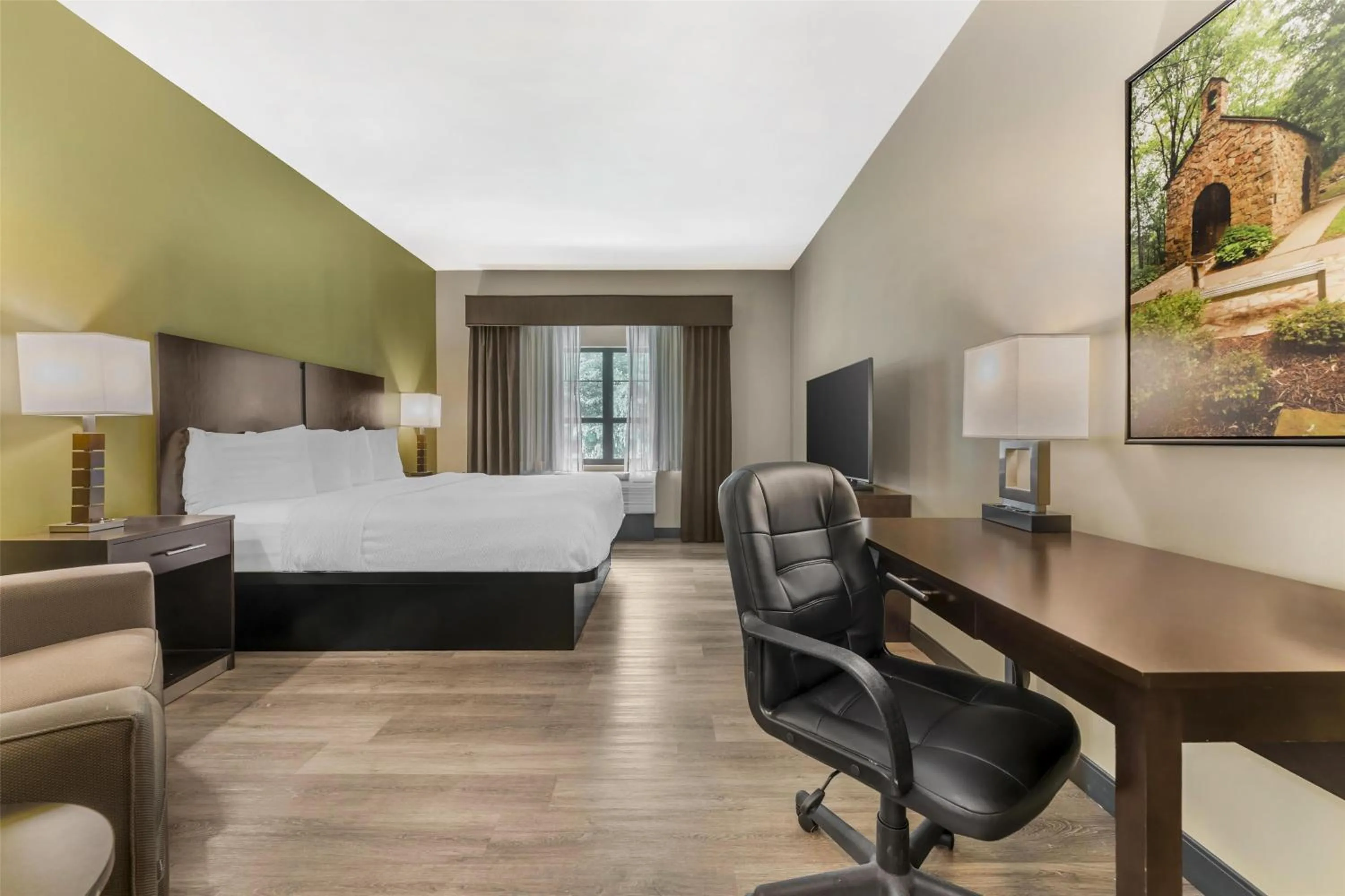 Bedroom, Bed in Best Western Plus Franciscan Square Inn & Suites Steubenville