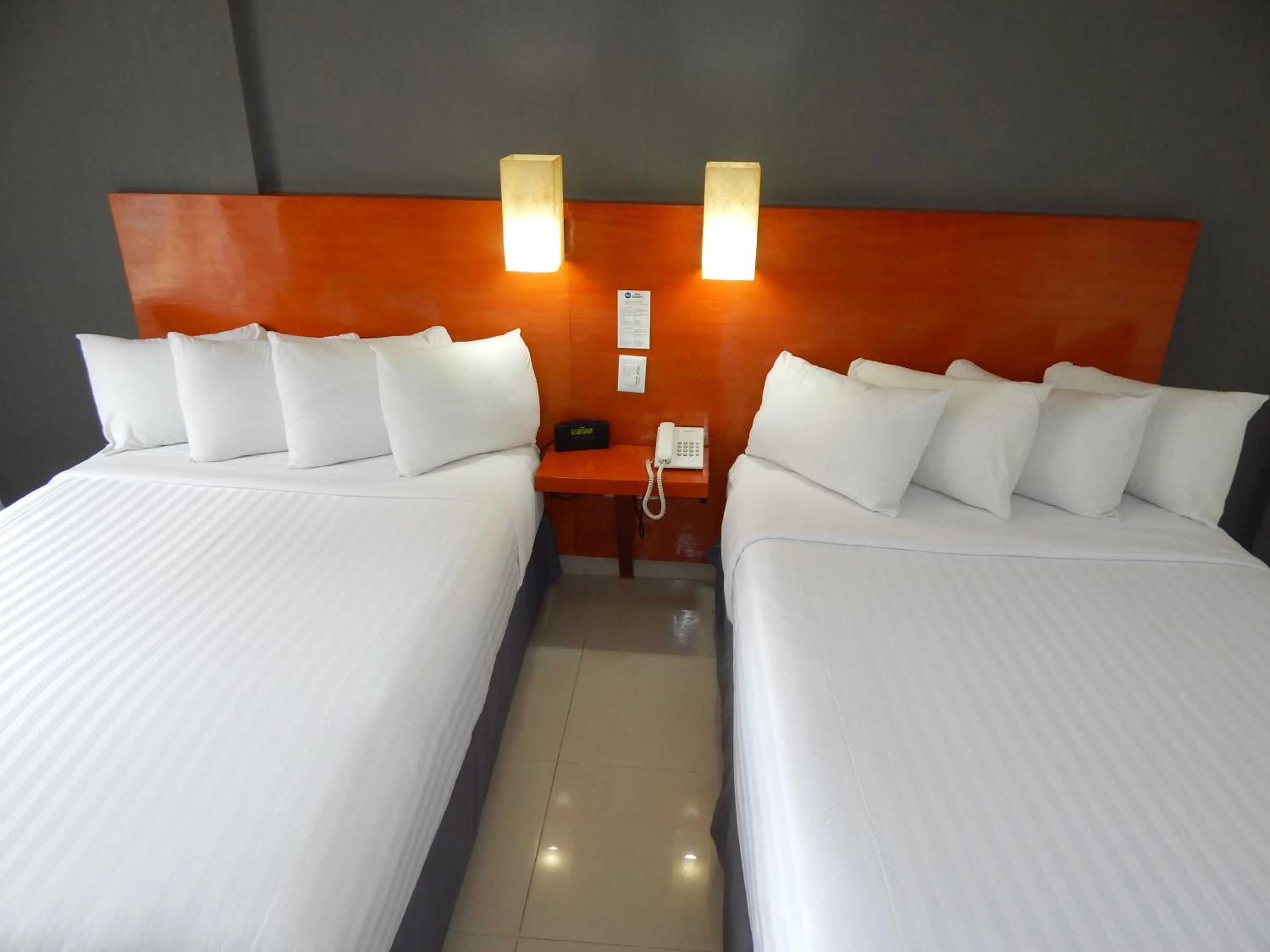 Bed in Days Inn by Wyndham Minatitlan