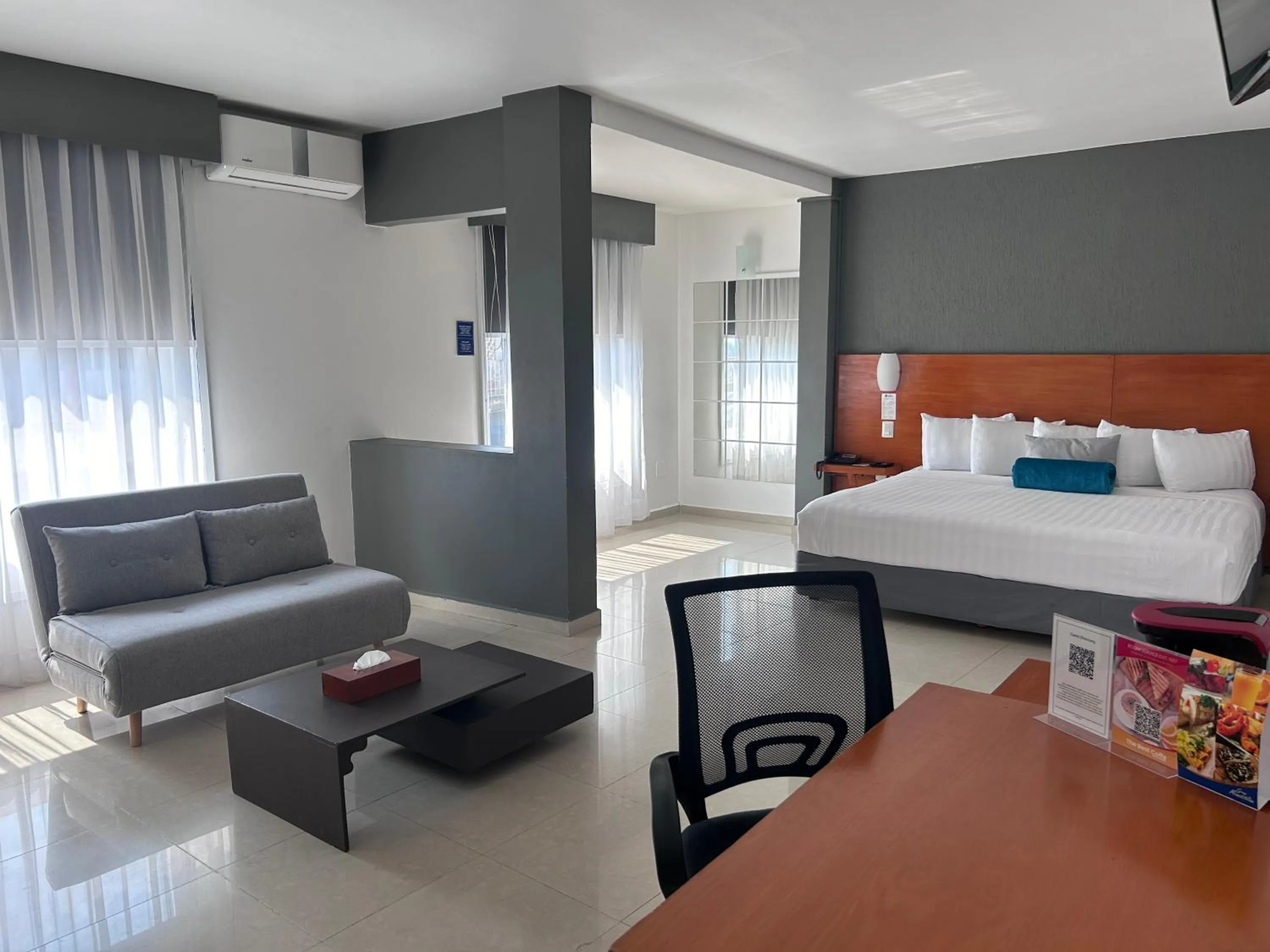 Photo of the whole room, Bed in Days Inn by Wyndham Minatitlan