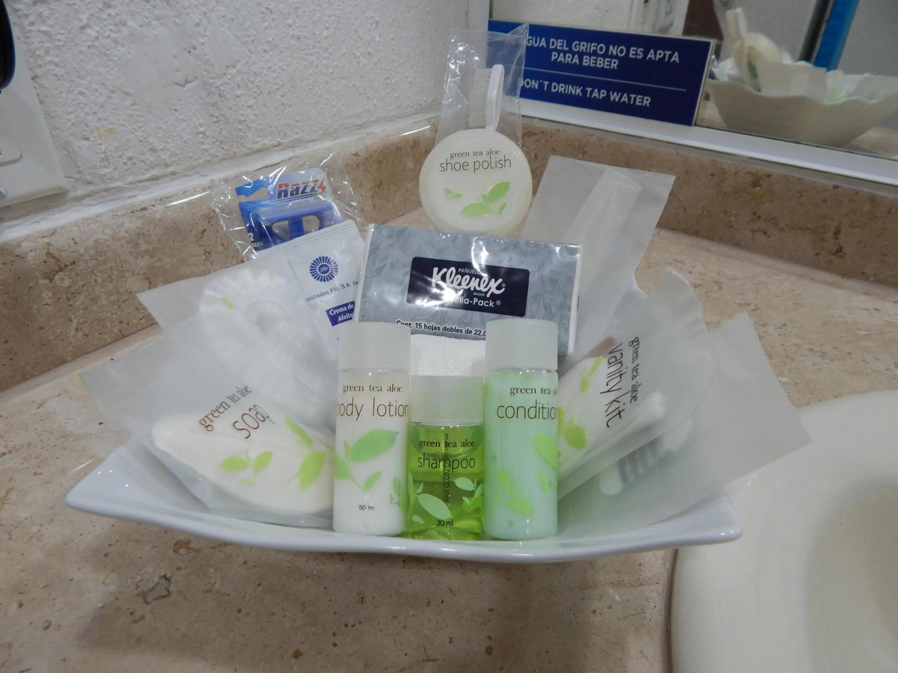 Coffee/tea facilities in Days Inn by Wyndham Minatitlan